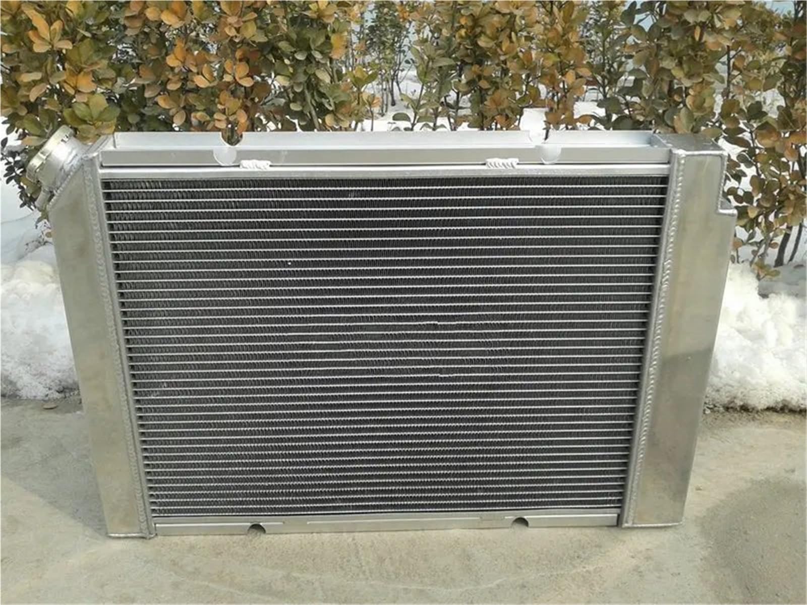 Wentylatory chłodnicy silnika samochodowego Pasuje do Pontiac Fiero 1984-1988 87 86 88 85 84 3-rzędowy aluminiowy radiator wyścigowy chłodzenia silnika