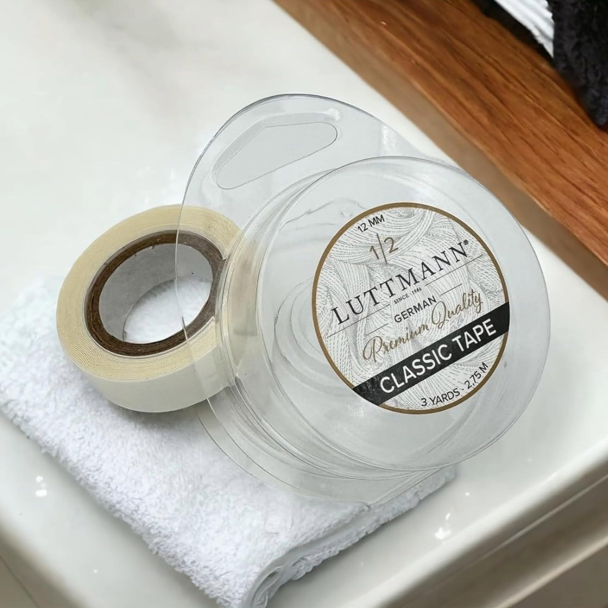 Classic Tape 12 mm x 2,75 m - Rollo adhesivo de cinta transparente para tupés, pelucas, sistemas capilares y postizos, especialmente para sistemas de láminas y sustratos de PU