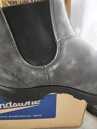 Review Image by ilookfamous