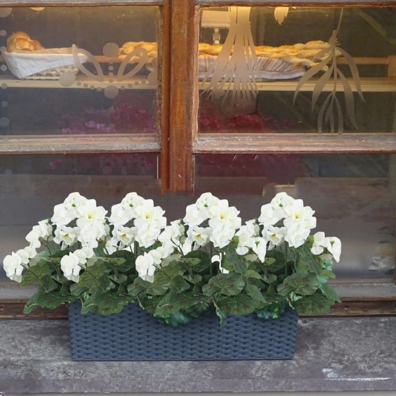 Lot de 2 fleurs artificielles en pot - Géranium - Décoration extérieure et intérieure - Bouquets de fleurs en soie avec vase en céramique - Plante artificielle pour balcon, maison, mariage,