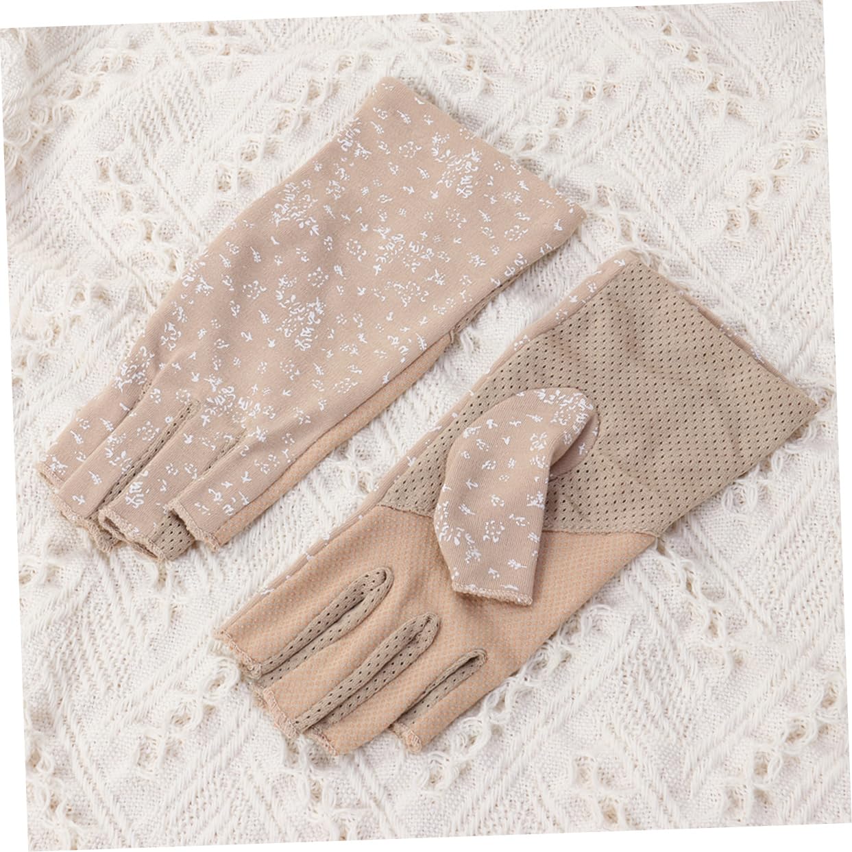 Didiseaon Half-Finger Sun Protection Gloves Fashionable Car Gloves Wear-Resistant Portable Set of 2