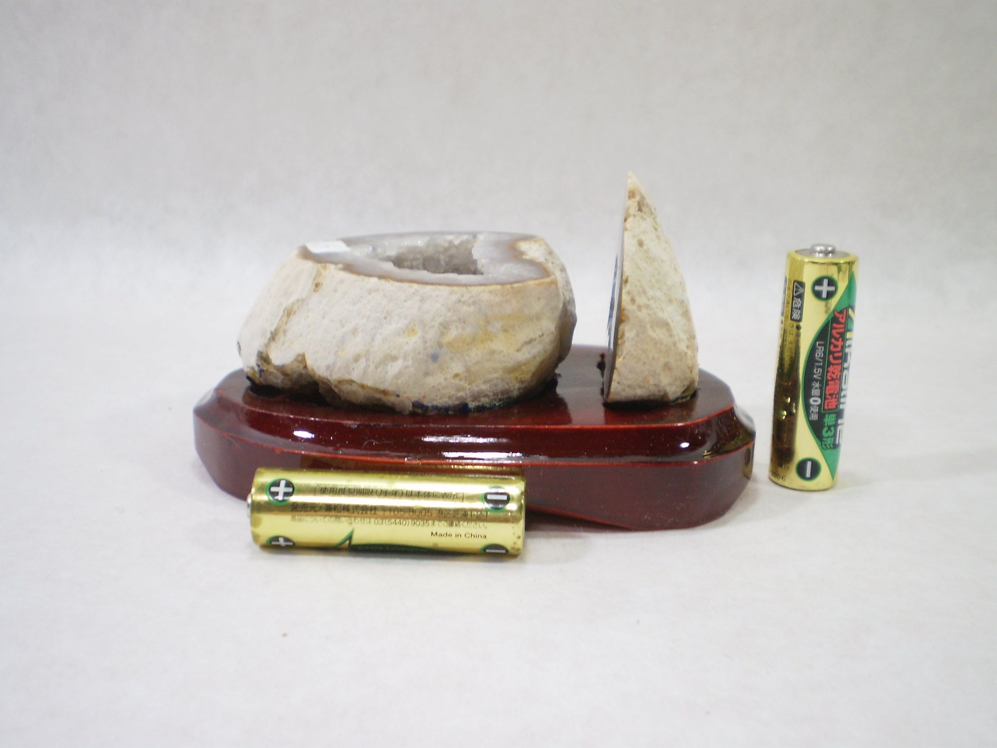 Amazon.co.jp: トレジャーメノウ台座付き【天然石瑪瑙(めのう