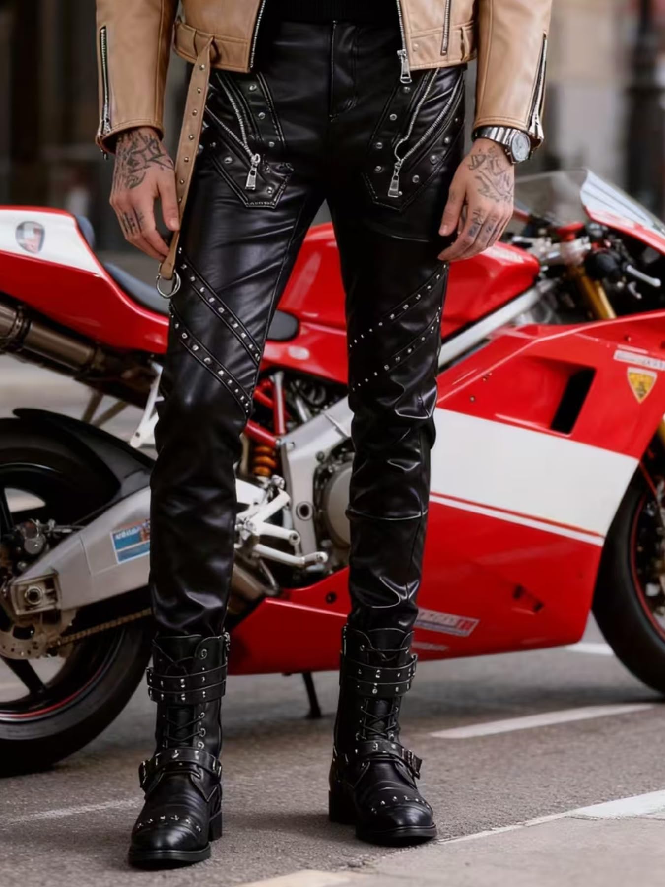 Idopy Herren Rock Steampunk Nieten PU Leder Hose Slim Fit mit Nieten