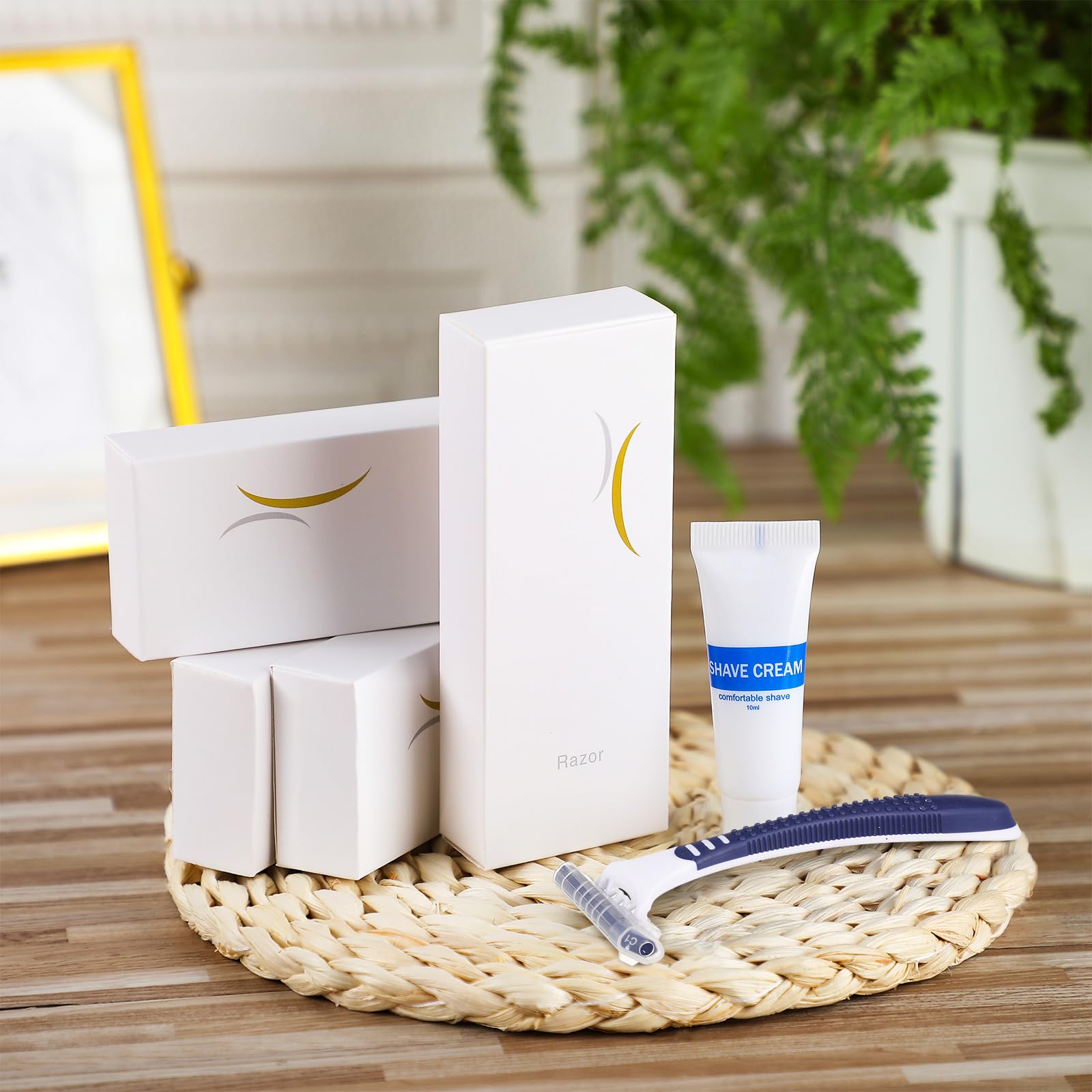 Hushee Kit da barba da viaggio, crema da barba usa e getta con doppia lama e crema confezionati singolarmente, rasoio liscio con cappuccio trasparente, articoli da toeletta per hotel, ripari