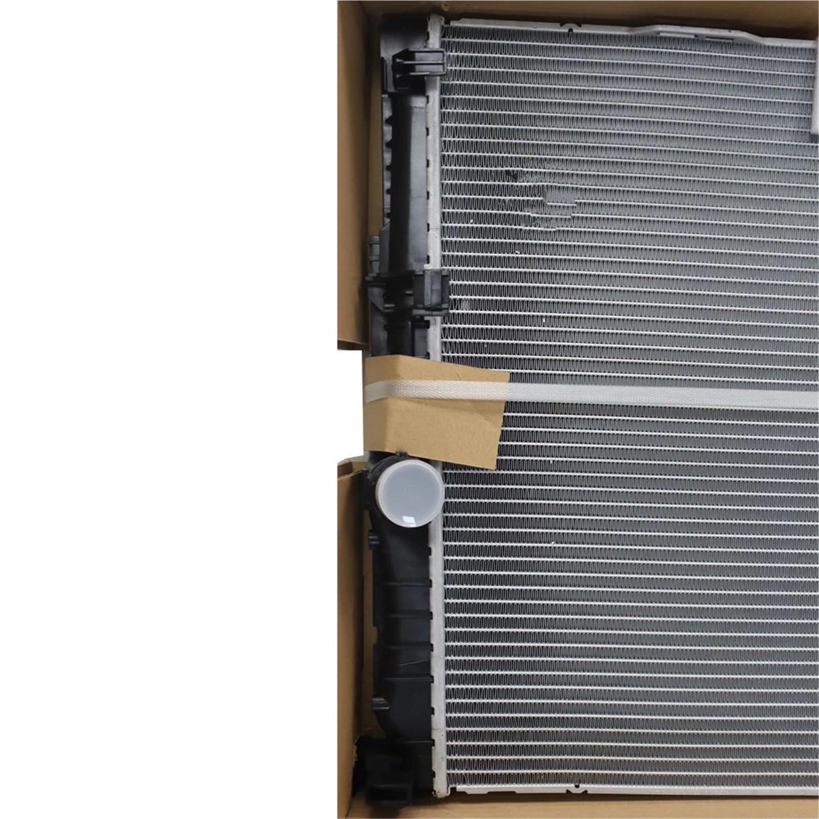 Cooler Chłodnica aluminiowa silnika samochodowego do BMW G38 ​​LE 7 G11 G12 740E 17118619616 171187436661711989629317117933870 podkładka termiczna
