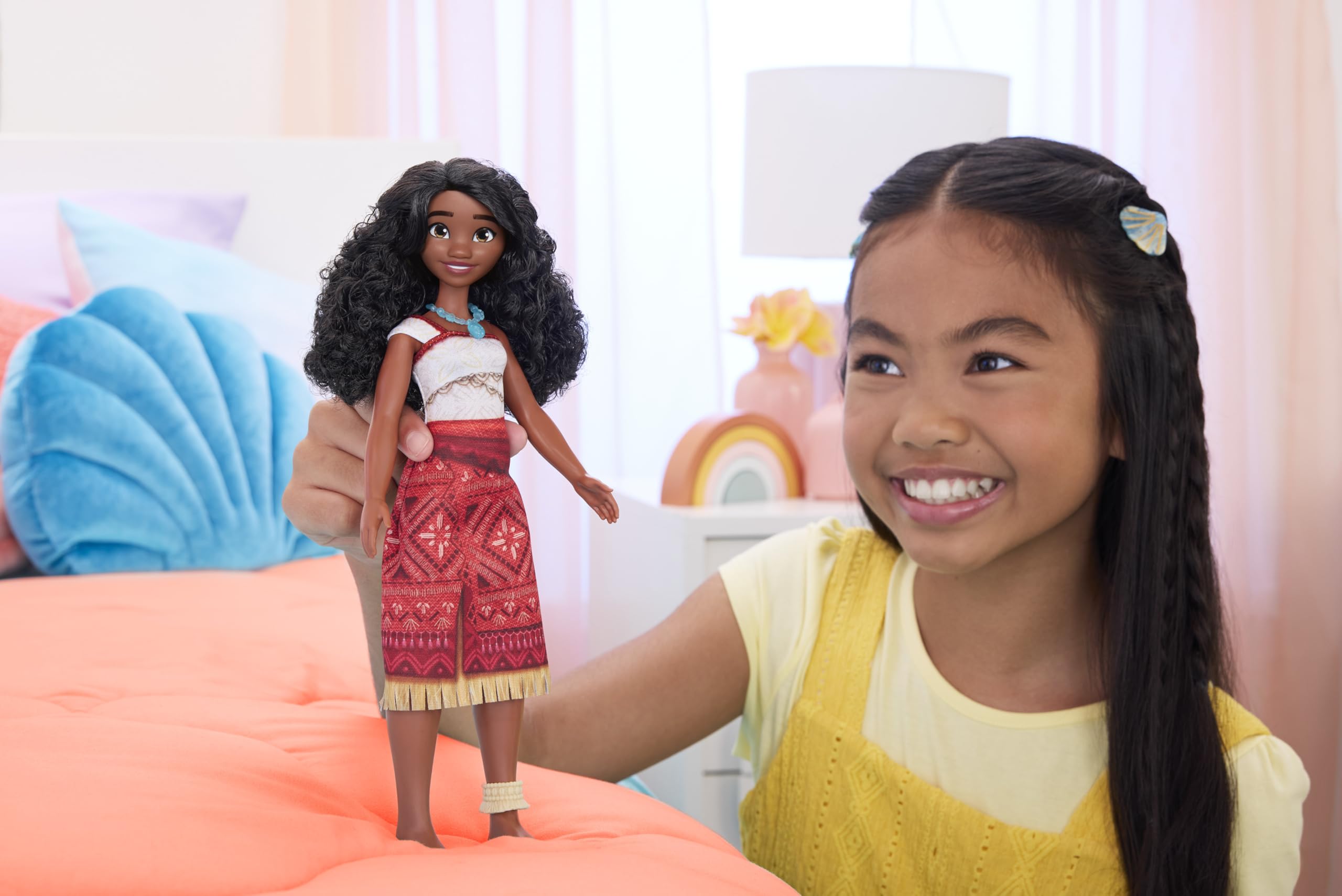 Mattel MOANA JBT56 Disney Moana 2 Fashion Doll with 2 Accessories Detachable Outfit Necklace Anklet Movie Inspired - Image 2