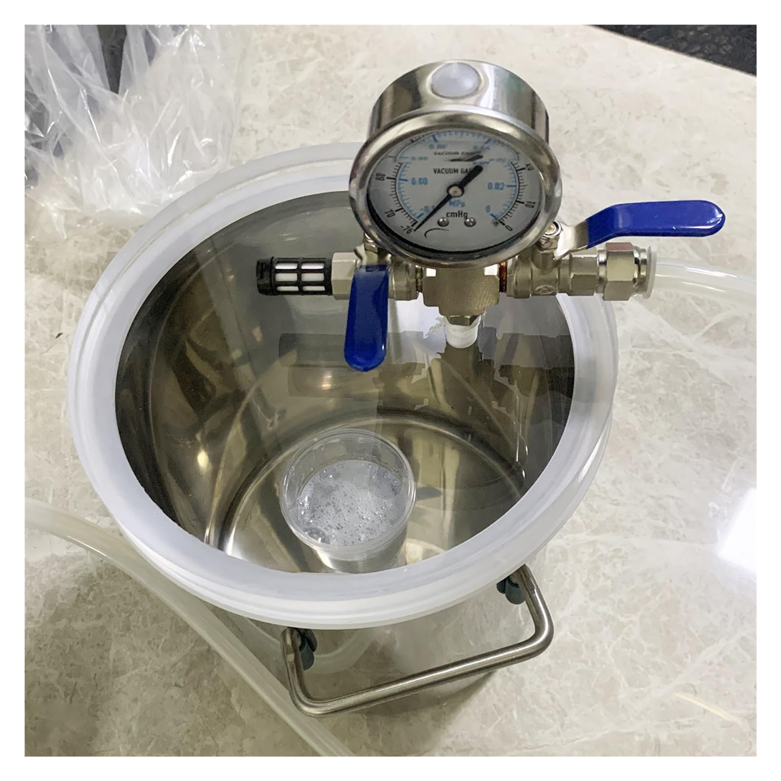 Vacuum Chamber for Resin Large Vacuum Desiccator Cabinet, 304 Stainless Steel Pot Vacuum Degassing Chamber Kit for Stabilizing Wood, with Acrylic Transparent Lid(6Gal/21L(DxH 11.8x11.8in/30x30cm))