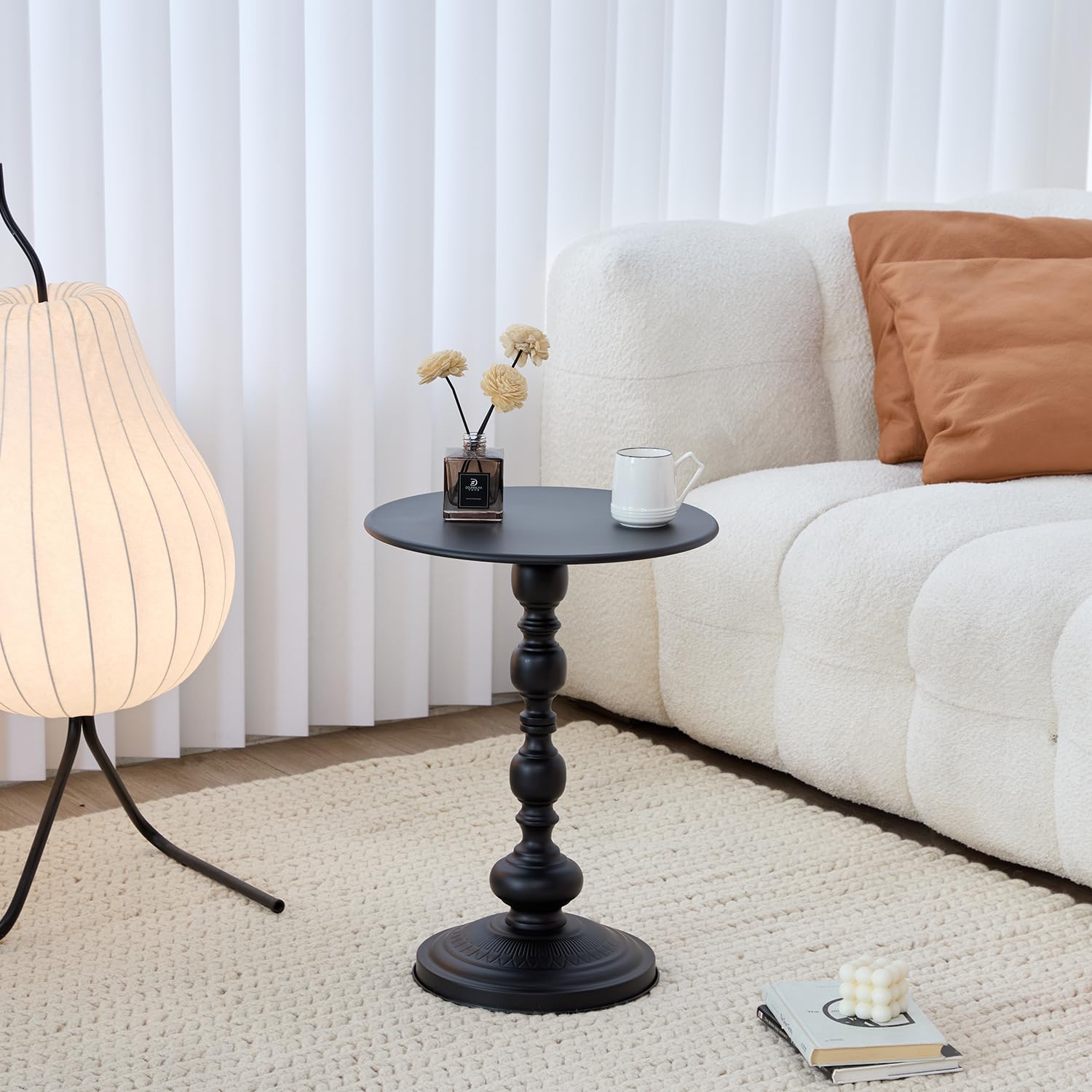 wangbochuan Chic Vintage Round Side Table with Elegant Roman Columns - Sturdy Metal Construction, Perfect for Coffee, End, Tea, or Leisure Use in