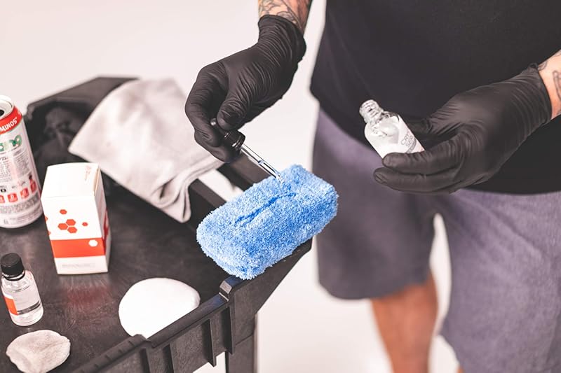 The Rag Company Gtechniq - EXOv5 & Crystal Serum Light Bundle - 30ml - Ceramic Coating Paint Protection Add Gloss, Resist Swirls, Repel Dirt & Contaminants - Ultra-Durable High Gloss 1.01 Fl Oz (Pack of 1)