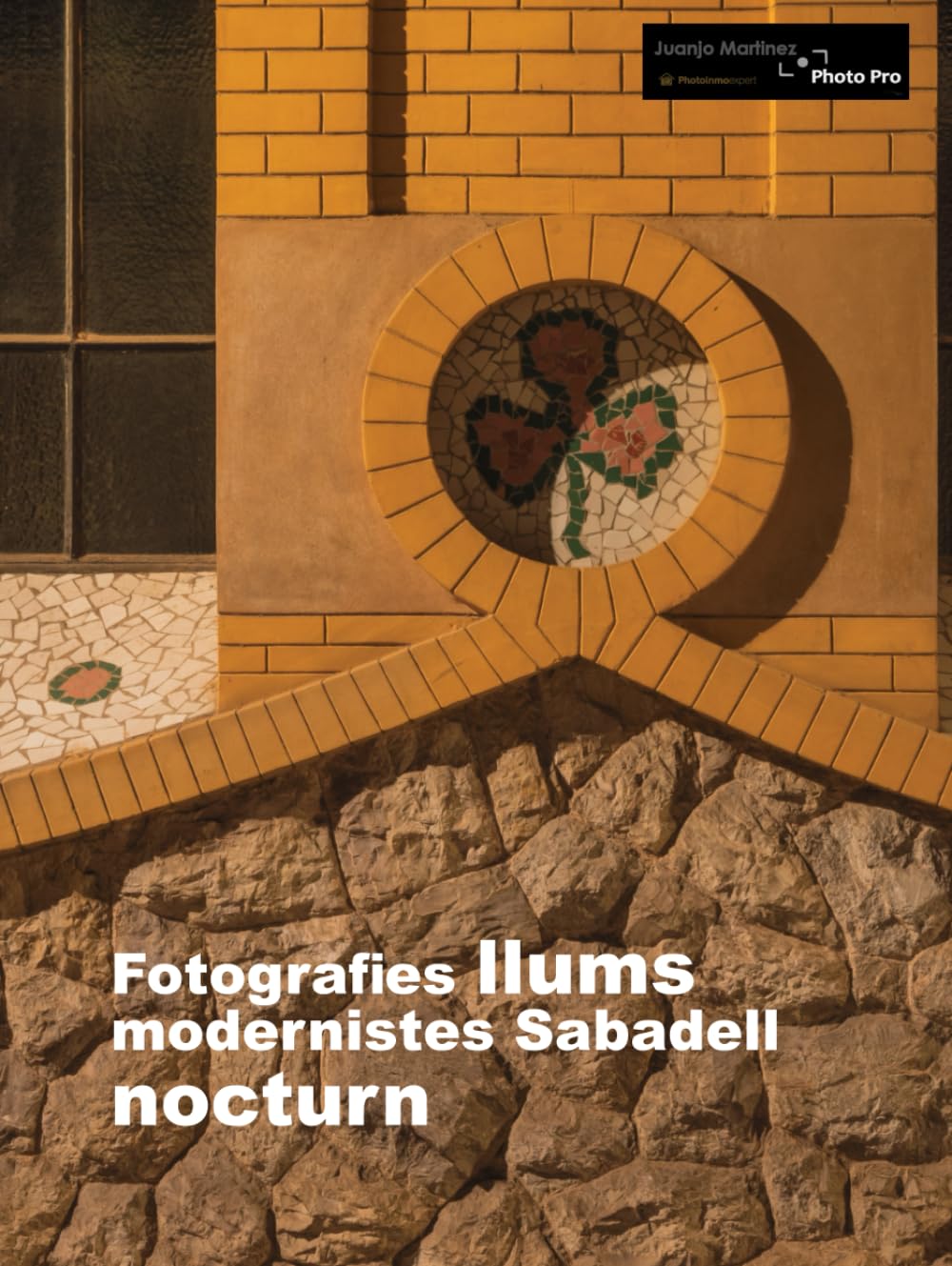 Photographies architecture de Sabadell édition luxe llums modernistes nocturn