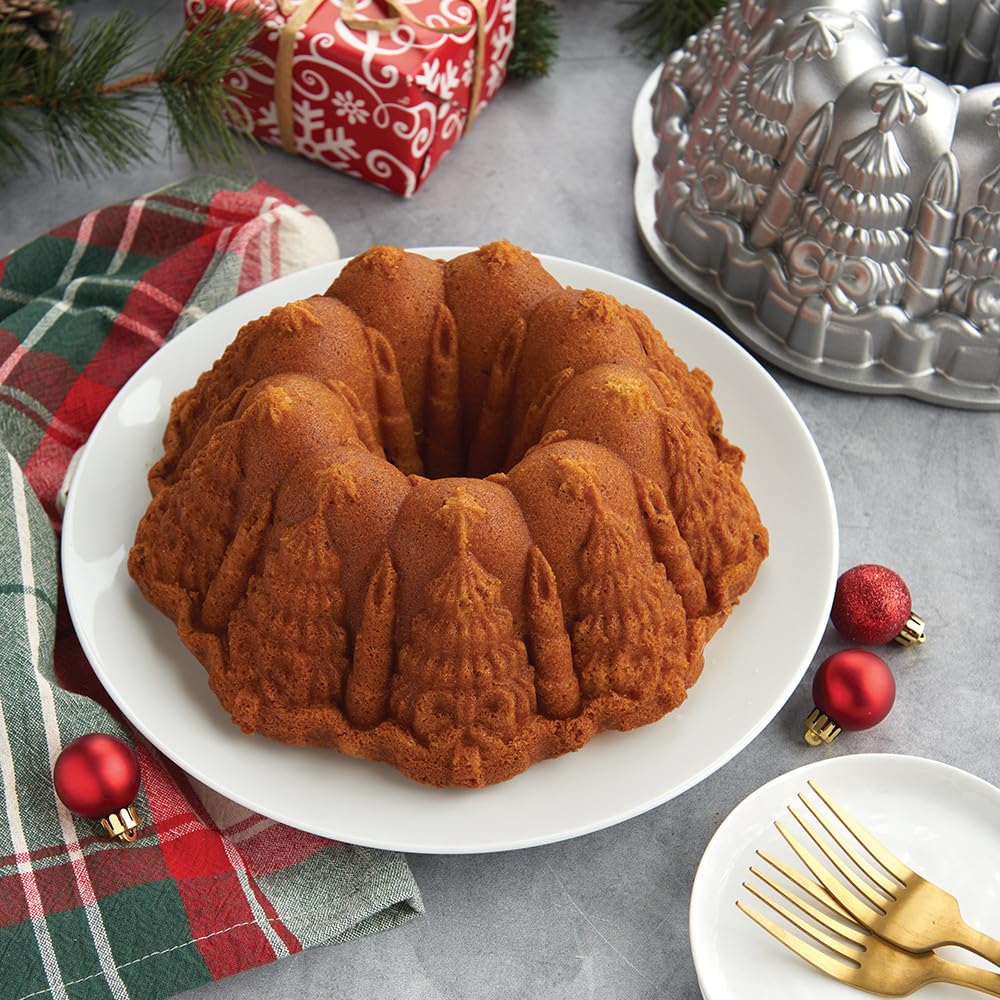 Nordic Ware Verry Merry Bundt