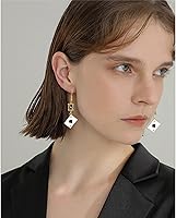 Vista 5 de Aretes largos hipoalergénicos chapados en oro de 18 quilates con diseño de corazones largos y espadas A Ace para jugar a las cartas de juego