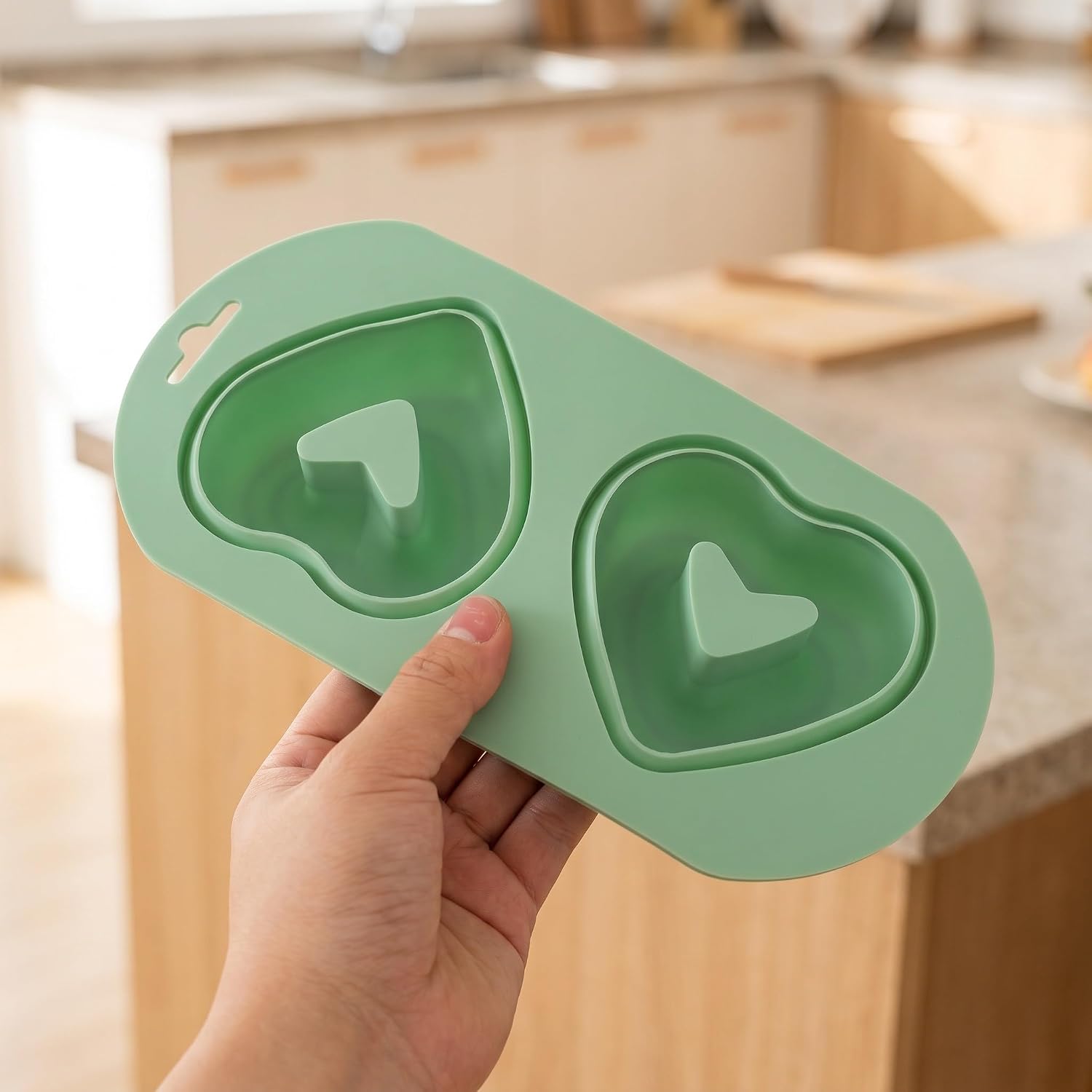 Ipetboom 2pcs Silicone Donut Mold, Nonstick Heart Baking Pan for Wedding