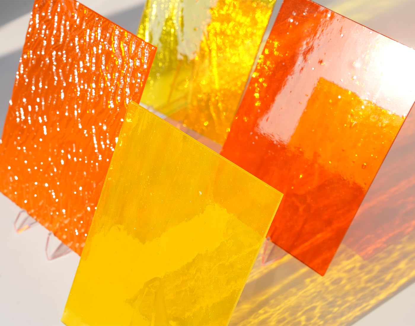 CHICSHIS 4 Sheet Vibrant Stained Glass Sheets for DIY Crafts, 4x6 inch Colored Textured Cathedral Glass for Mosaic Art Making Project (Yellow&Orange)