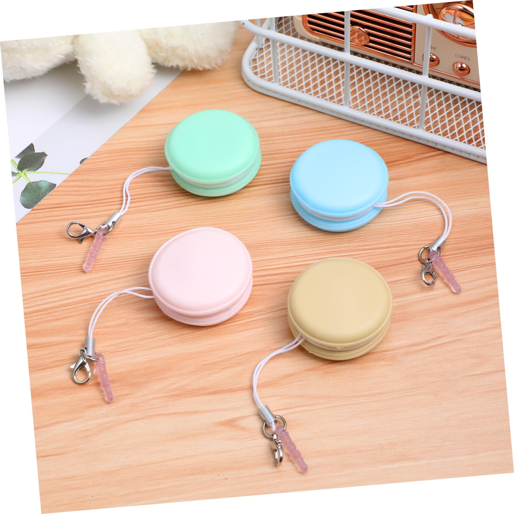jojofuny 4 Piezas Toallitas Limpiadoras de Pantalla Táctil para Celular Limpiador de Pantalla Macarons con Llavero para Limpiar Lentes y Llevar Lados