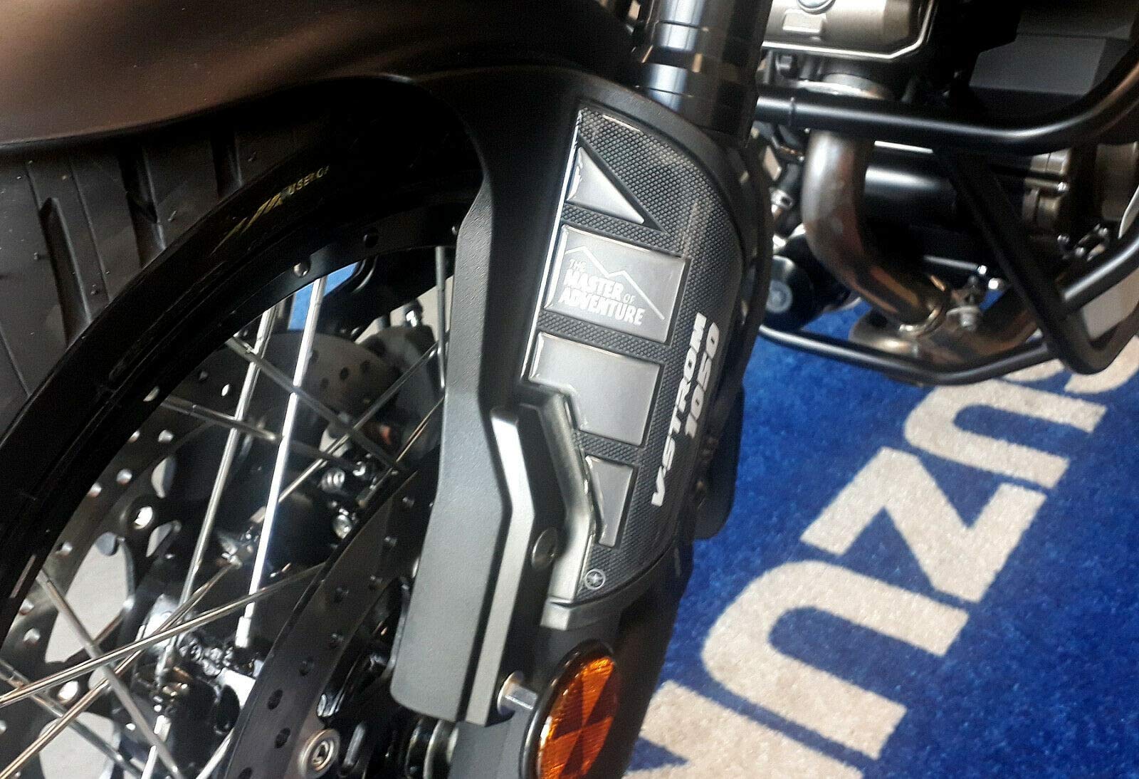 Labelbike 3D Windabweiser-Aufkleber Für Suzuki V-Strom 1050 – 2-teiliger Schutz & Deko