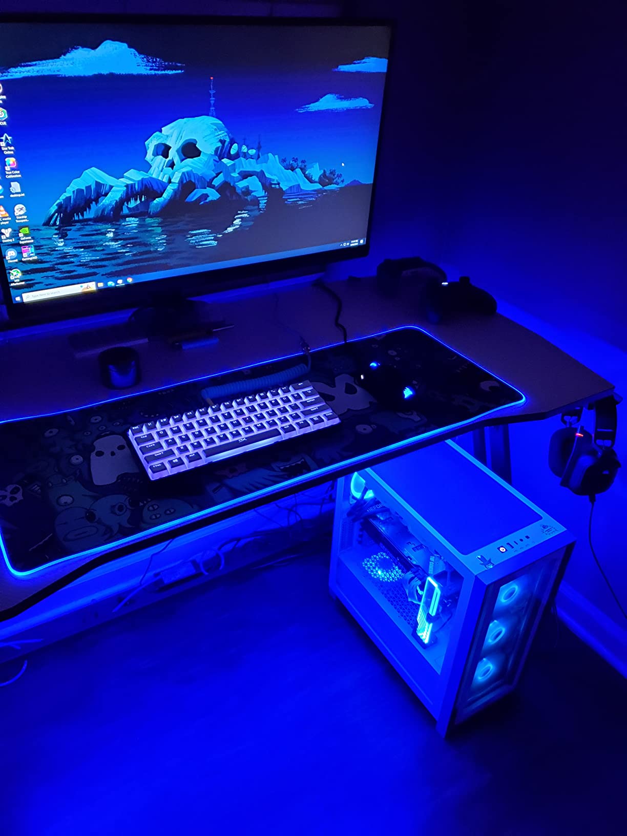 17/mo Finance DESINO Gaming Desk 40 inch PC Computer Desk, Home Office Desk Gaming Table Z