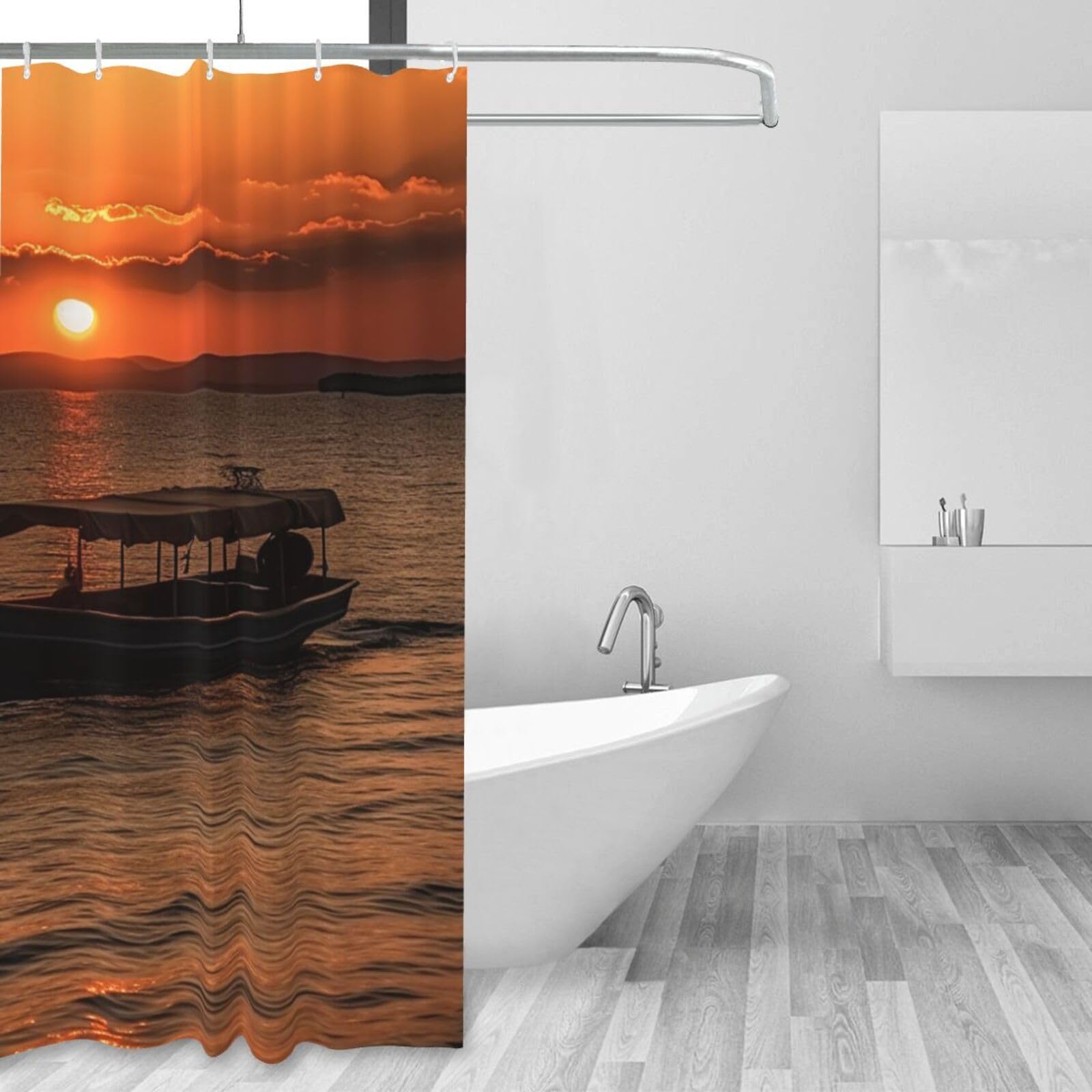 Rideau de douche coucher de soleil et bateau pour une ambiance de voyage