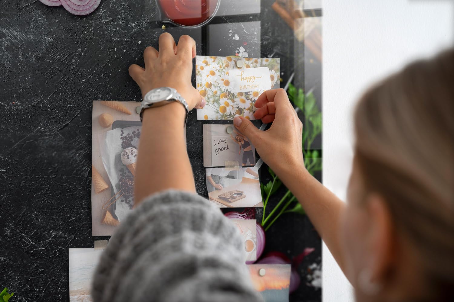 Glastafel magnetisch mit starken Magneten | Schreibtafel abwischbar | Wandtafel für Küche, Büro, Schule | Glänzende Glasoberfläche, modernes Design - 100x70cm Gemüse auf dem Tisch