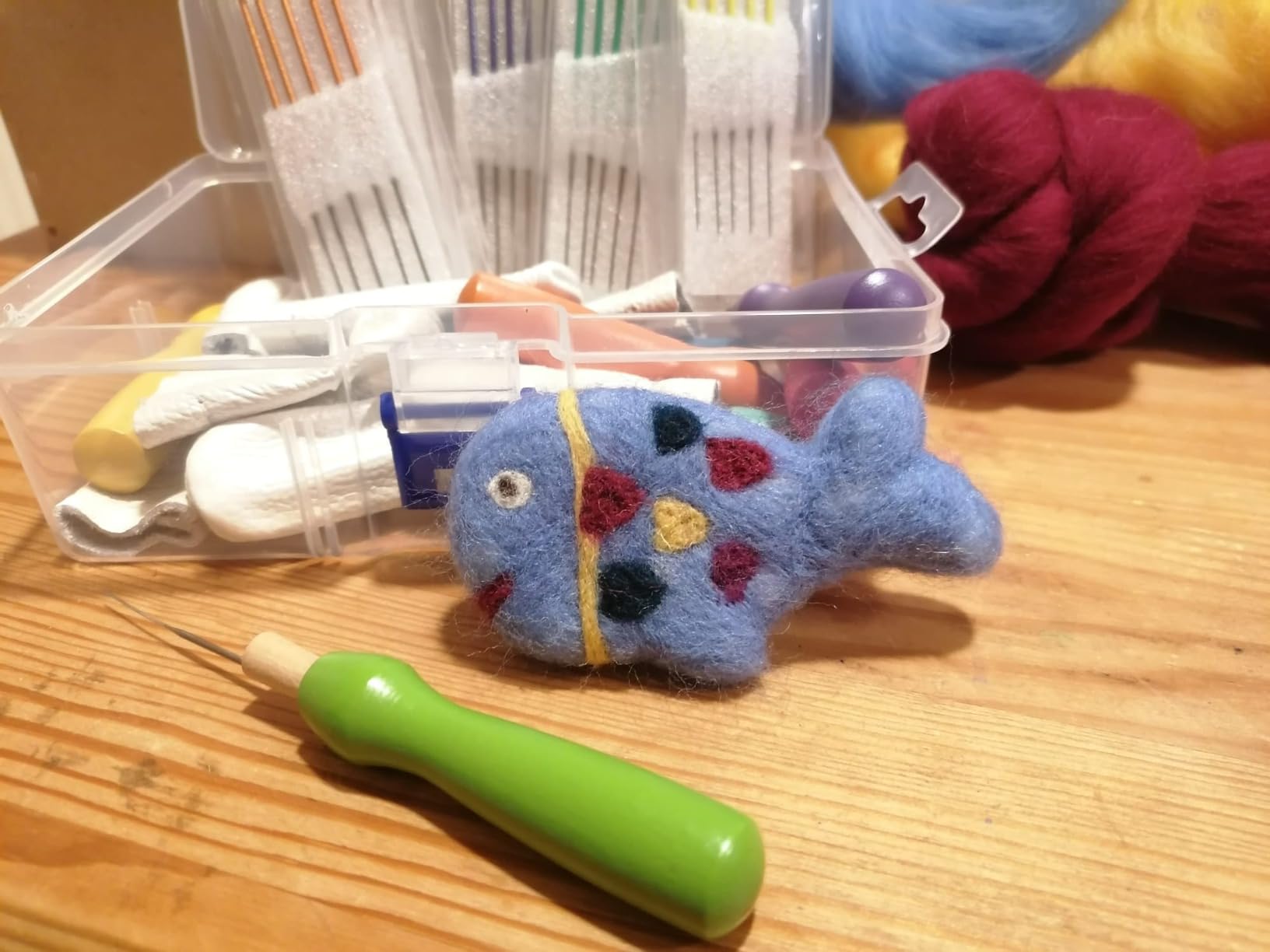 Sheens 100 Stück Wollfilz Nadeln Set - Verschiedene Größen Für Handarbeit Und Nähen