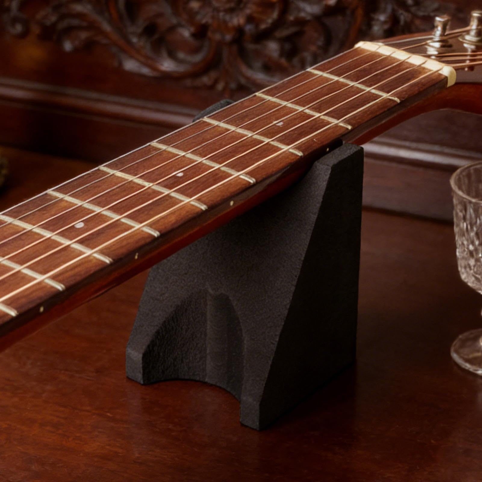 Support manche guitare - outil luthier nettoyage instrument | Repose manche pour guitares | Magasins, réparateurs, collectionneurs, groupes, musiciens, ateliers, maisons, artistes