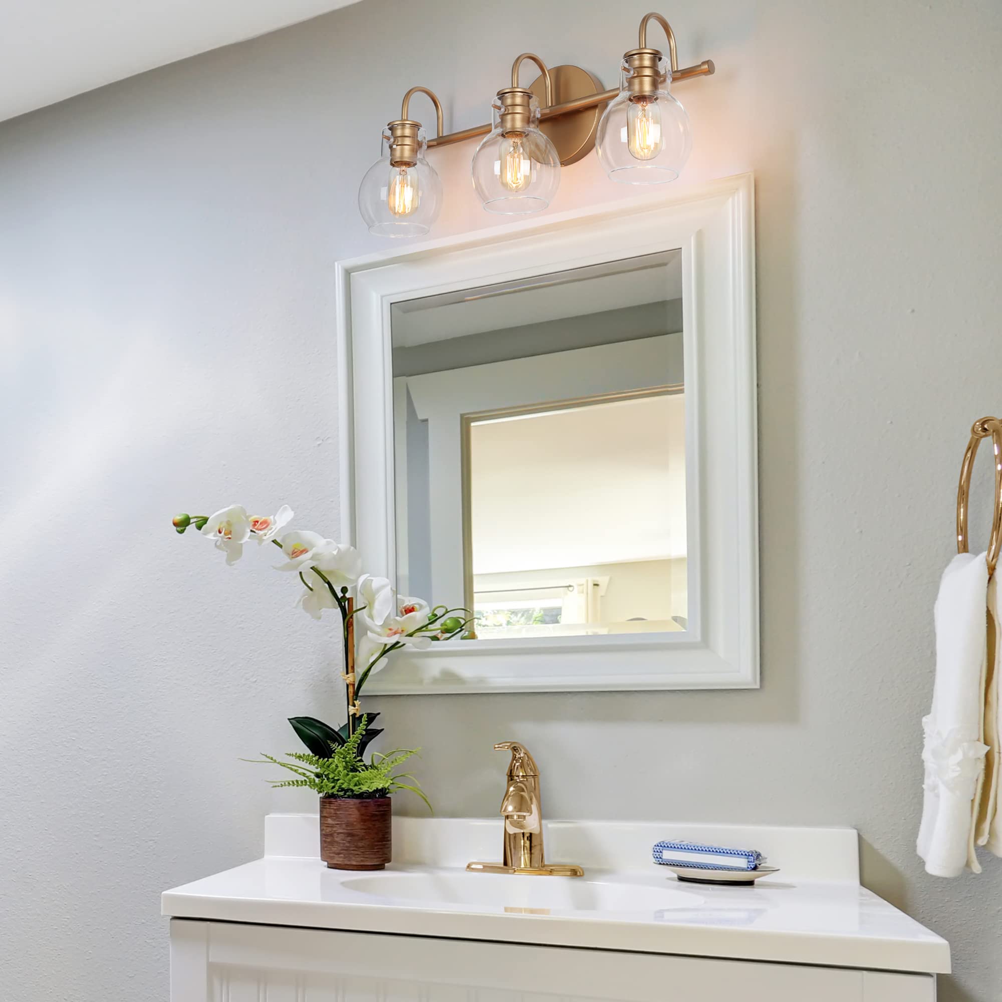 Bathroom Lights Over Mirror, Gold Bathroom Light Fixtures with 3 Clear