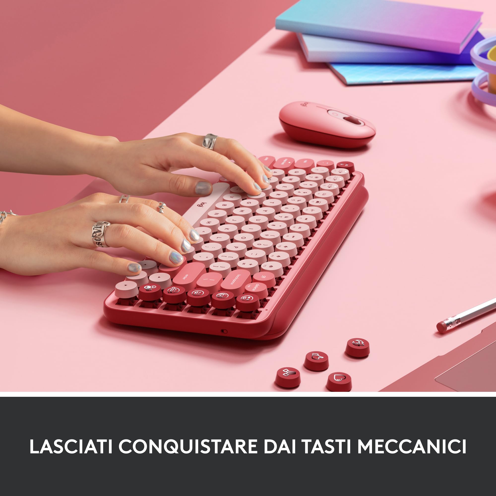 Logitech POP Keys Tastiera Meccanica Wireless con Tasti Emoji Personalizzabili, Design Compatto Durevole, Bluetooth o USB, Compatibilità Multidispositivo e OS, Italiano QWERTY - Heartbreaker