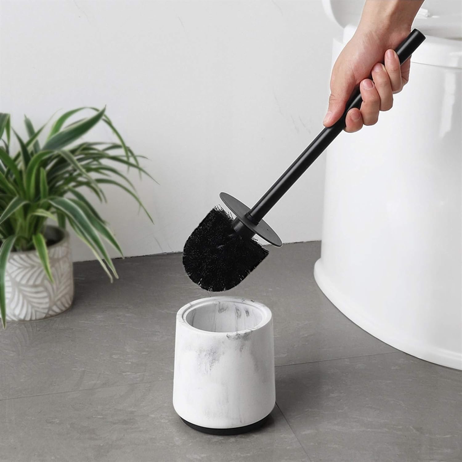 Toilet Brush Holder Resin Toilet Brush Set with Base and Lid Compact Design Does Not Take Up Space and Suitable for Toilet Brush in Any Style of Room Toilet Brush Holders