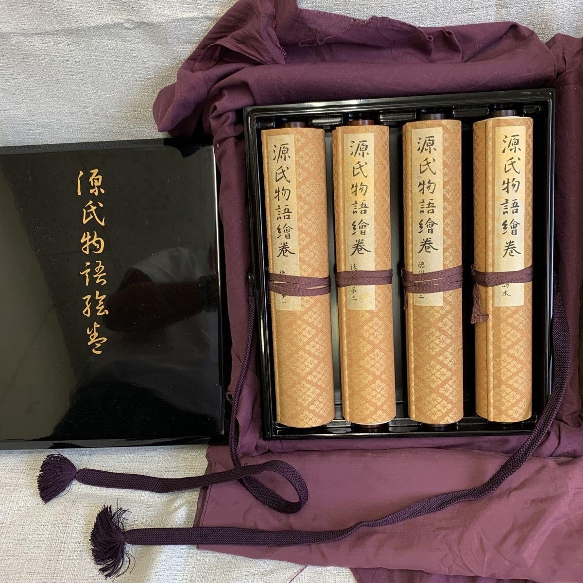 巻物 国宝 源氏物語絵巻 完全原色 原寸 全4巻 徳川 講談社 定価158000 Amazon.co.jp: 源氏物語絵巻 原寸 完全原色 四巻 国宝 徳川 日本の歴史