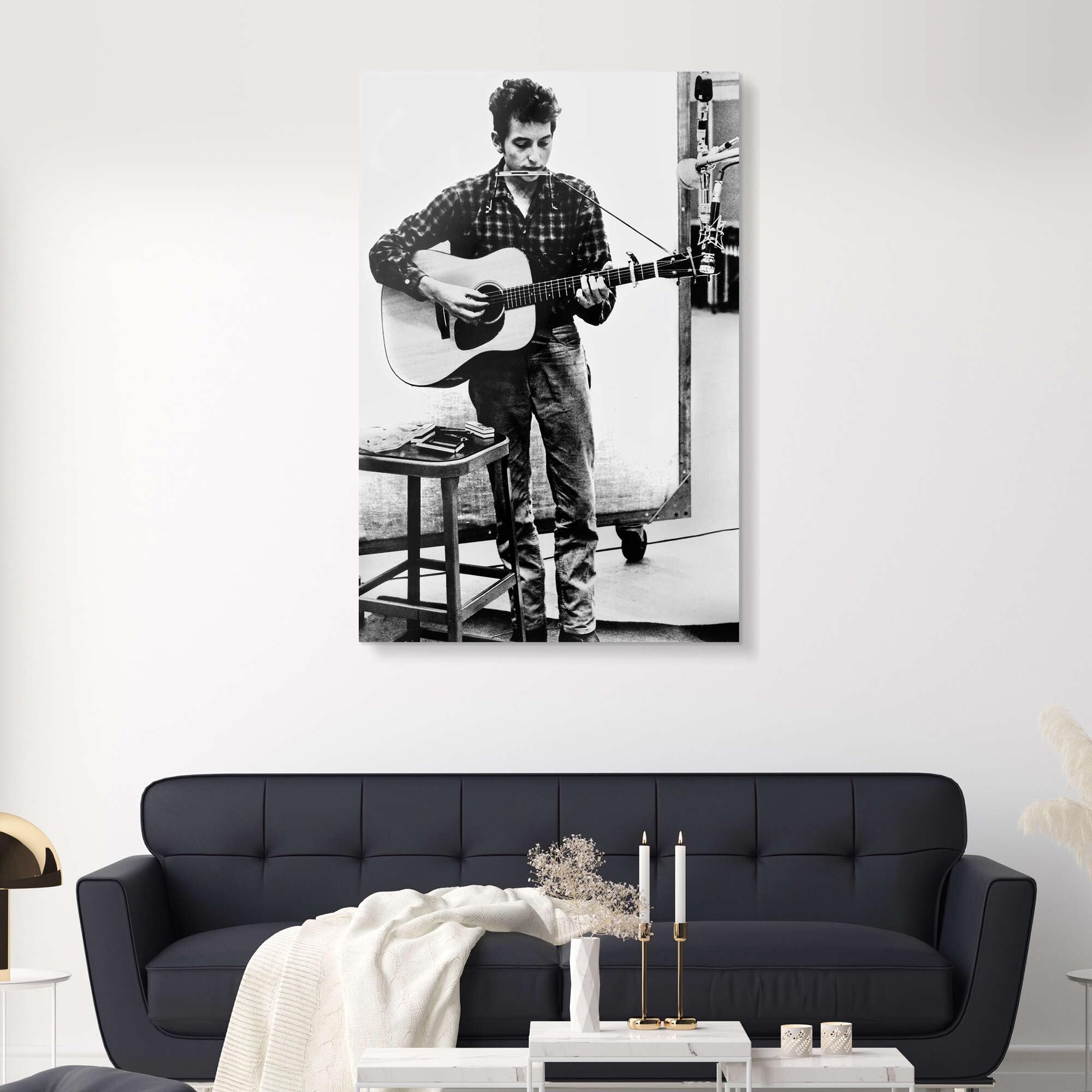 Posterlounge Bob Dylan con armonica e chitarra Stampa su vetro acrilico | 70 x 100 cm di Celebrity Collection Nero e Bianco Quadri Decorazione per pareti