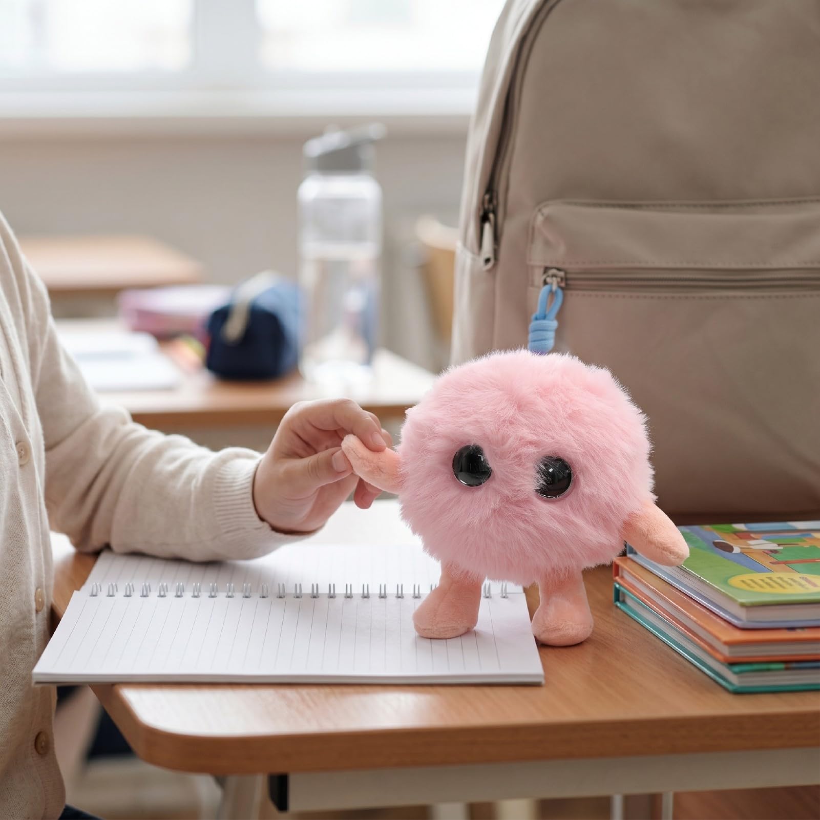 Aramox Juguete de Peluche Inteligente con Ojos Emocionales, Compañero de Peluche Interactivo con IA, Chat de Voz en 66 Idiomas, Enseñanza de Narración de Cuentos para Niños y Familias, 8x10cm (Pink)