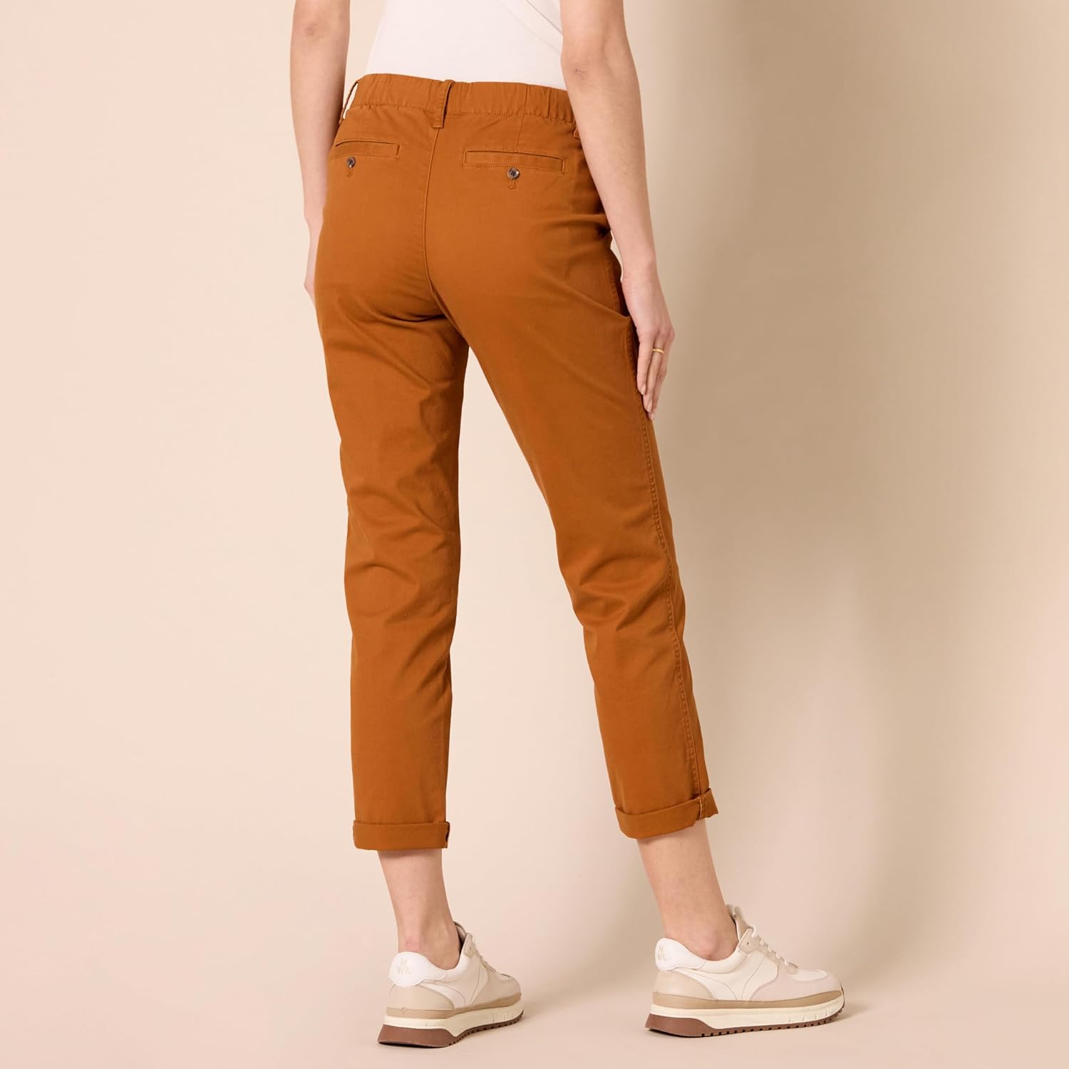 Amazon Essentials Women's High-Rise Regular-Fit Ankle-Length Tapered-Leg Khaki Pant - Image 2