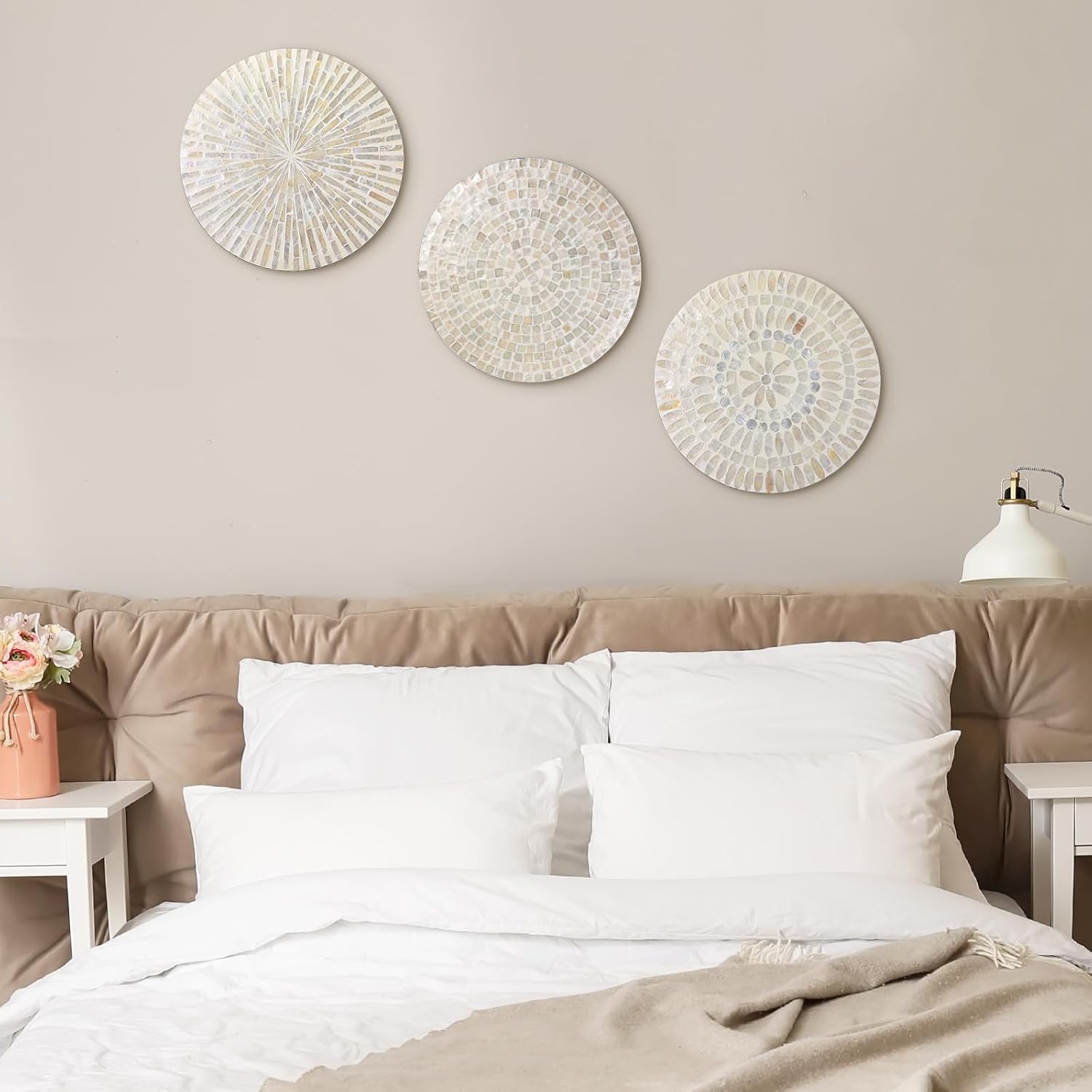 Tioncy 3 Pcs 11.8 Inches Mother of Pearl Shell Plate Coastal Wall Art Mosaic Wall Sculpture Shell Handmade Hanging Plates Arts for Halloween Christmas Bedroom Bathroom Home Office Hotel(White)