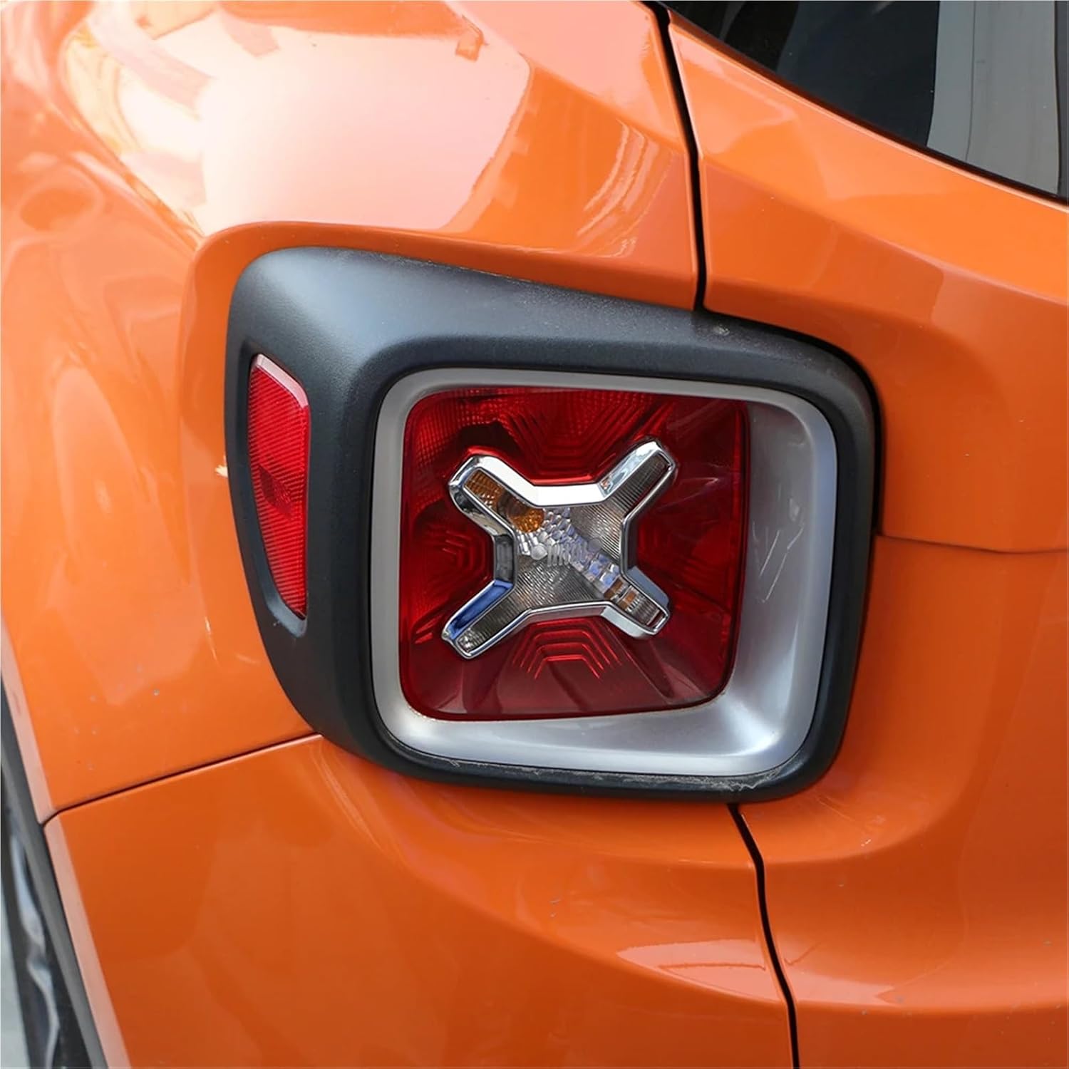 2Pcs/Set ABS Chrome Compatible For Jeep Renegade 2014-2019 Rear Head Lights Decoration Cover Trim Back Lamps Sticker Accessories