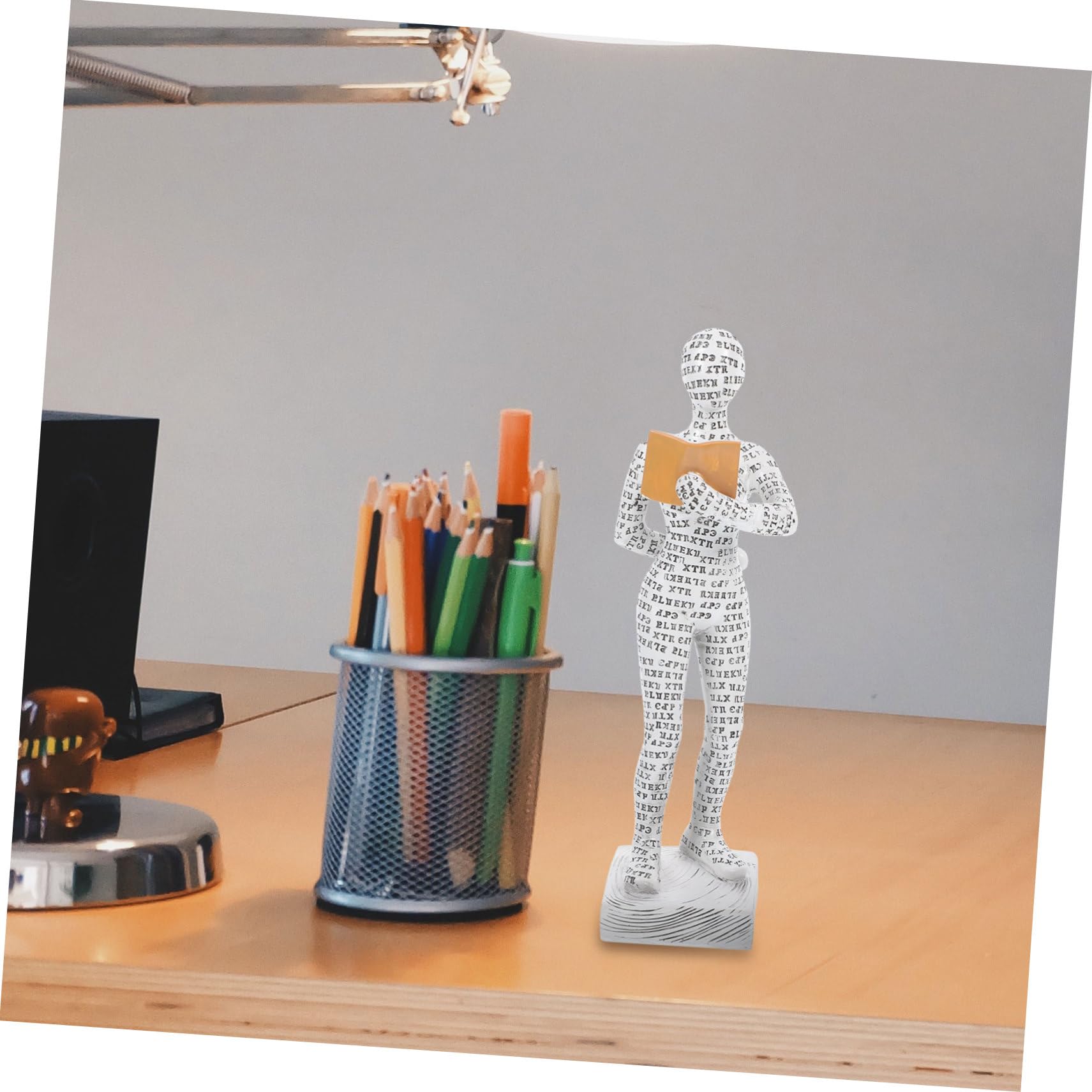 Hemobllo Statuetta Donna Lettura in Resina Bianca per Tavolo Studio | Decorazione da Scrivania, Forma Femminile Creativa, Finitura Liscia, Atmosfera Artistica