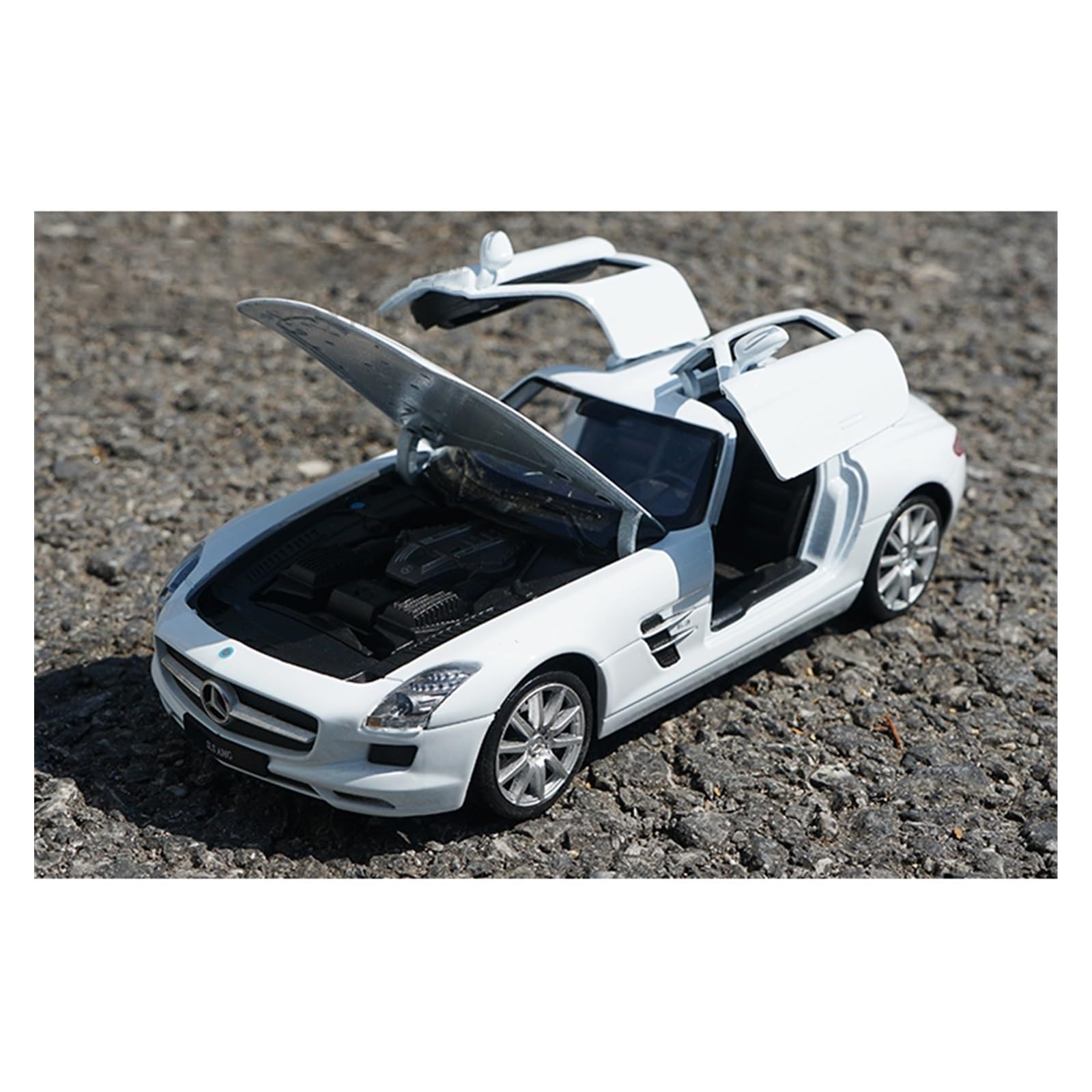 Amazon | 1:24 メルセデス・ベンツ SLS AMG に最適 合金車モデル