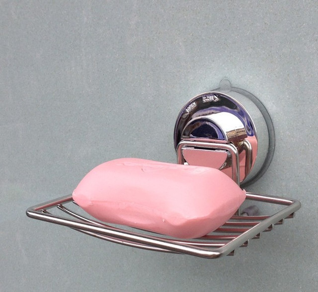 Amazon | 【真空吸着でズレ落ちない】 強力 吸盤 お風呂用 ソープ