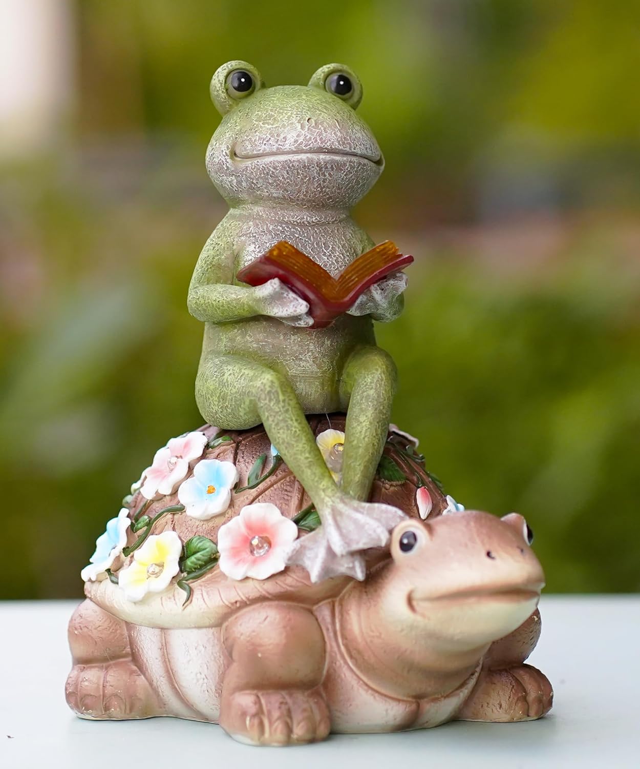 Solar Frog and Turtle Garden Statue: Outdoor Ornament with LED Lights for Yard Art Lawn Balcony Decor- Birthday Gifts for Mom Women Grandma