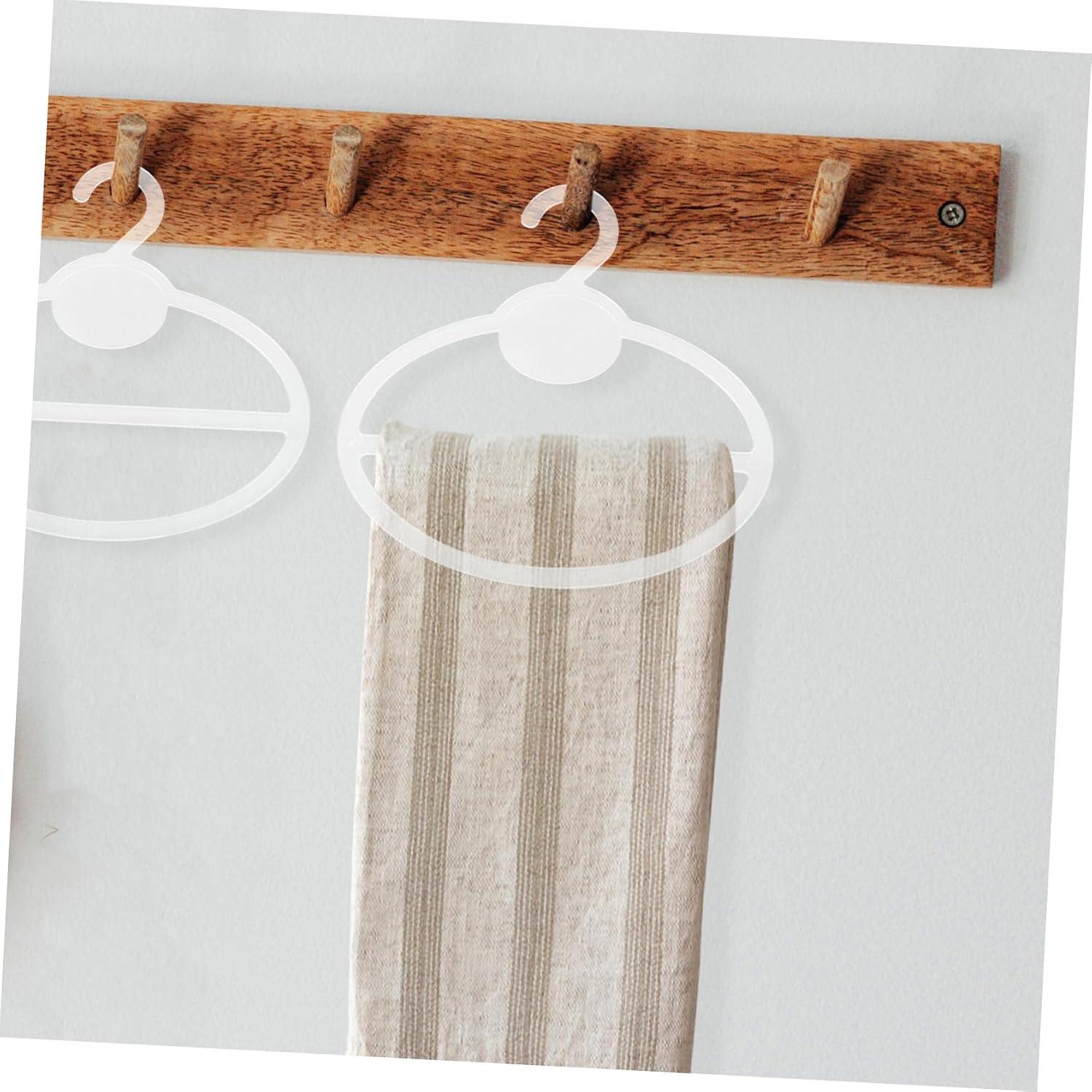 10 Pack Circular Scarf Holder Plastic Hangers for Belts Wardrobe