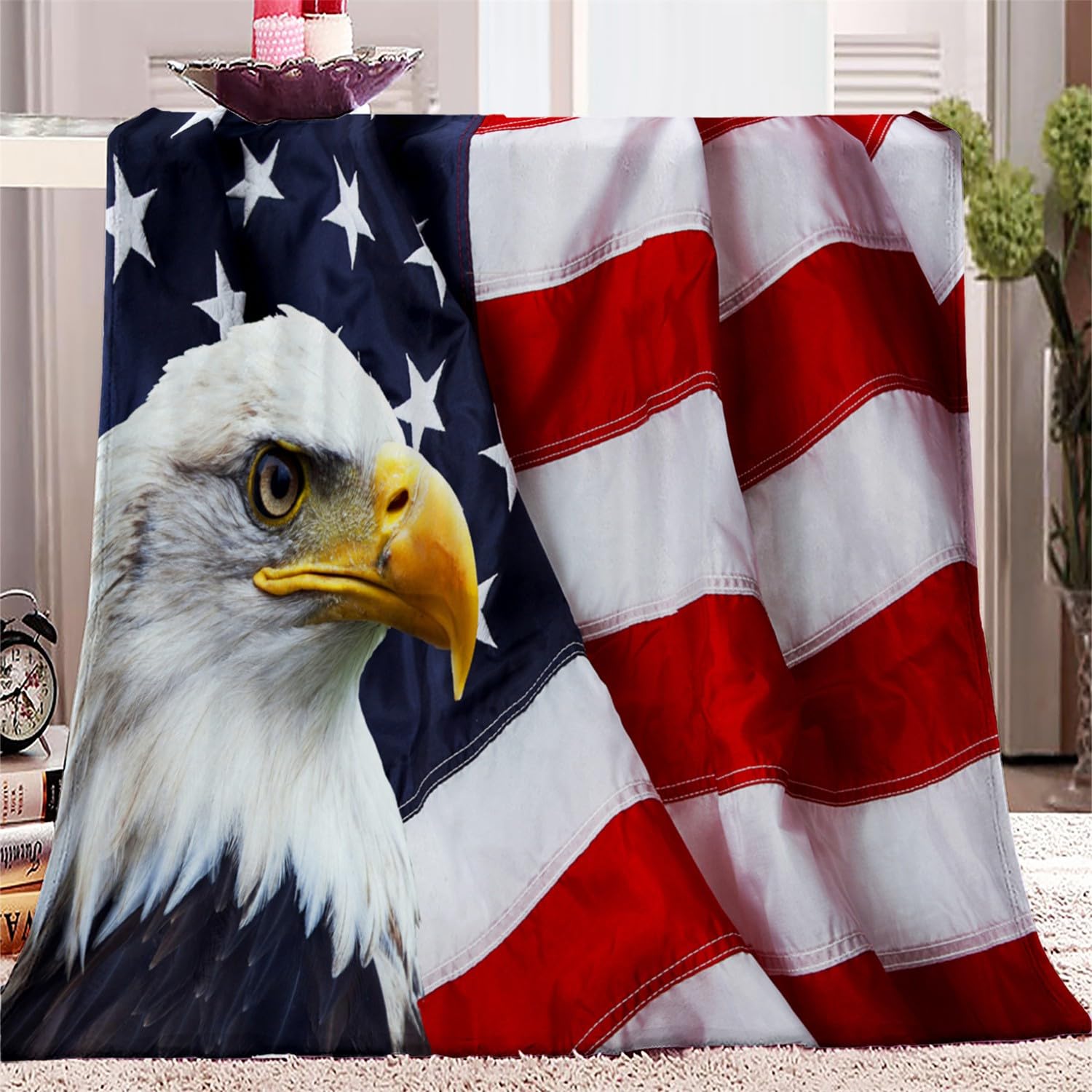 Fluffy Blanket Animal Eagle & Flag Pattern Throw Blanket Warm and Soft Flannel Throw for Sofa, Bed, travel, 150 x 200cm
