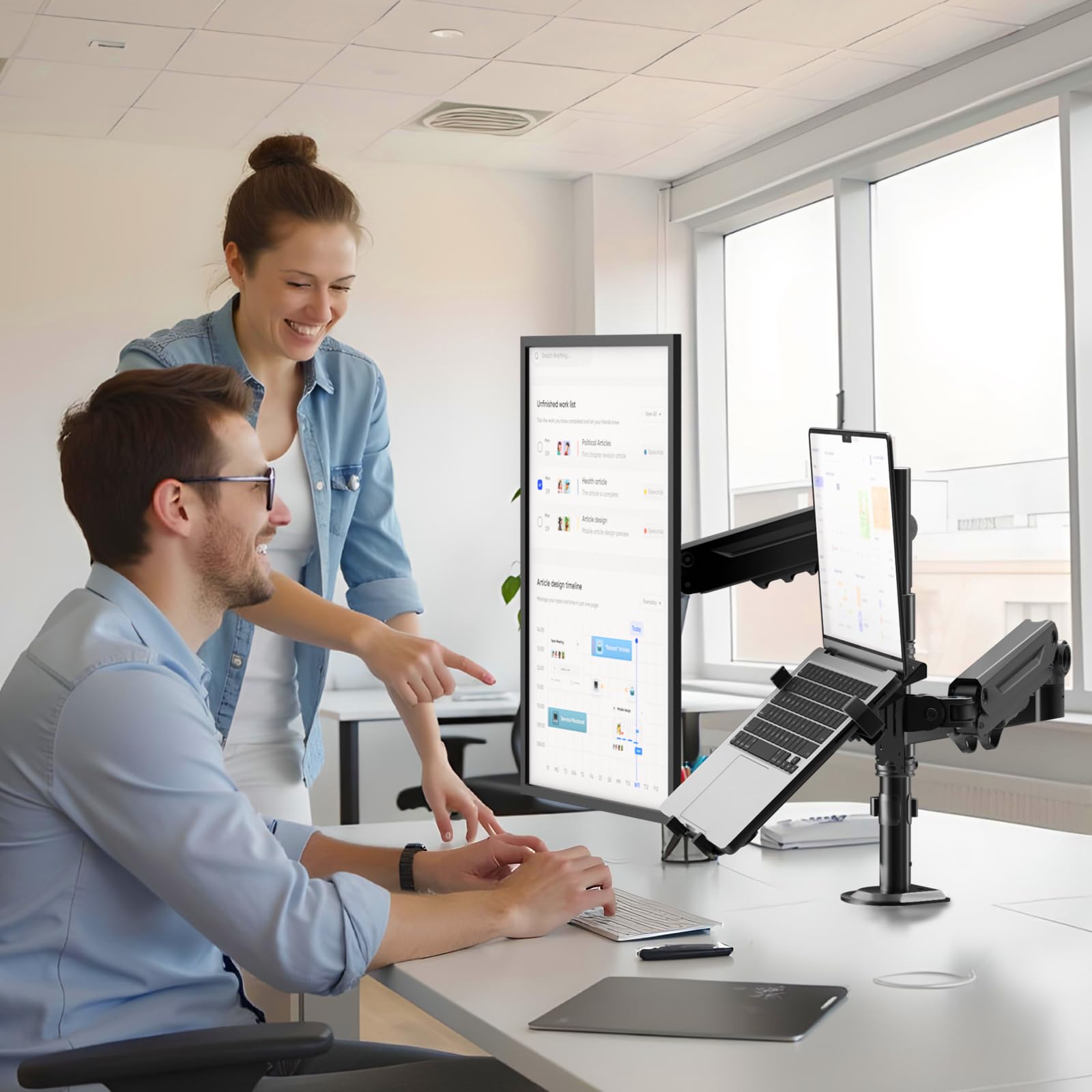 PUTORSEN Uchwyt na ramię laptopa do monitorów o przekątnej do 35 cali, taca na laptopa na maks. 18 cali, w pełni regulowany, sprężynowy uchwyt biurkowy na laptopa, mieści maks. 9 kg, VESA 75 x 75