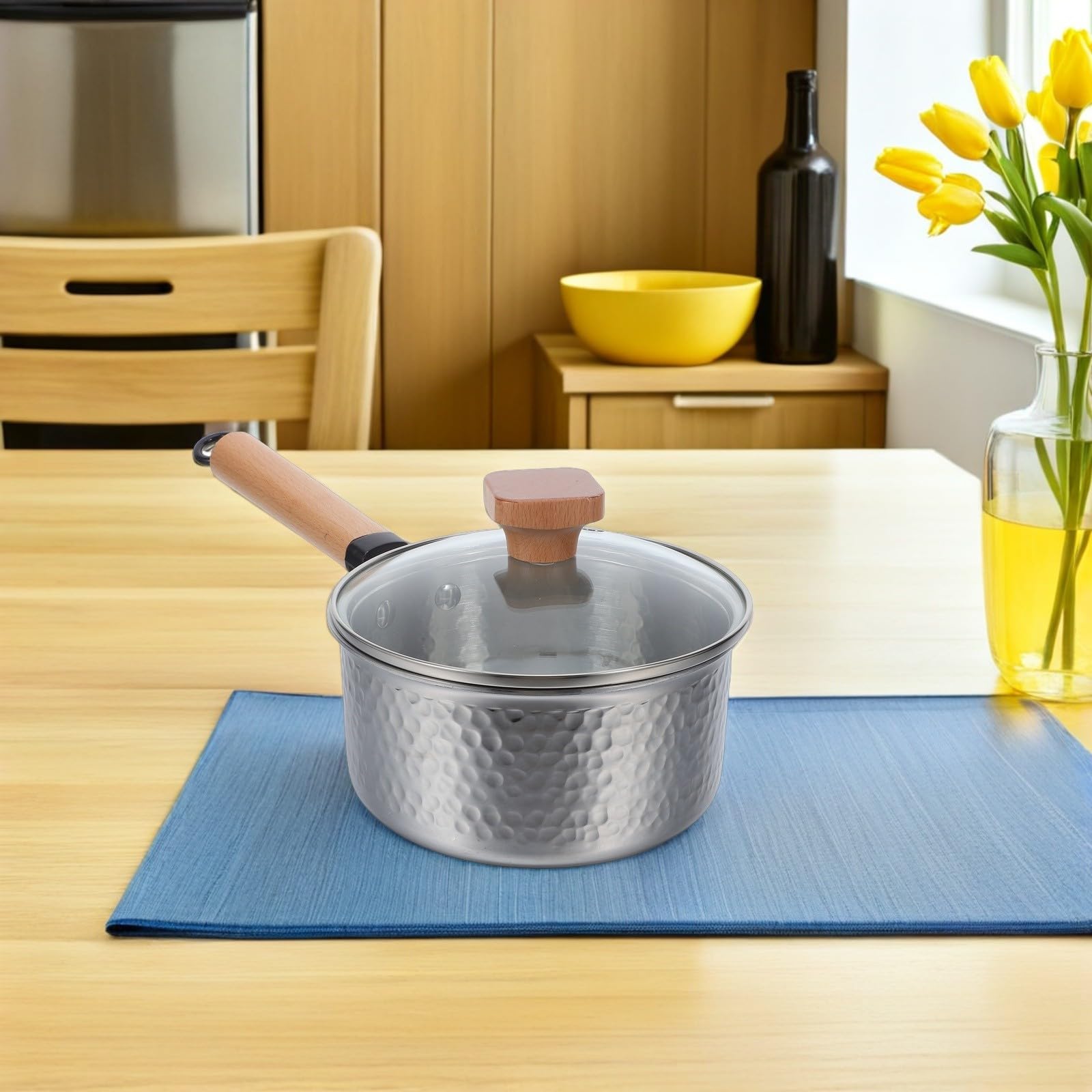 Cabilock Pentola Piccola in Acciaio Inox con Manico in Legno e Coperchio in Vetro, Superficie Martellata Esterna e Interno Liscio Antiaderente per Cucinare e Cuocere al Forno