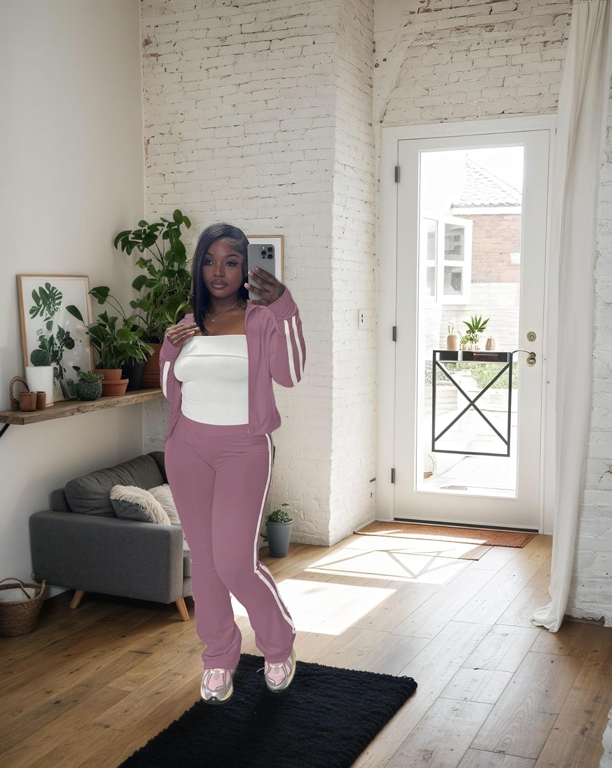 HBQ Women's 2 Piece Sweatsuit Sets Zip Up Crop Tops and Flare Pants Casual Striped Tracksuit Jogger Loungewear Set - Image 4