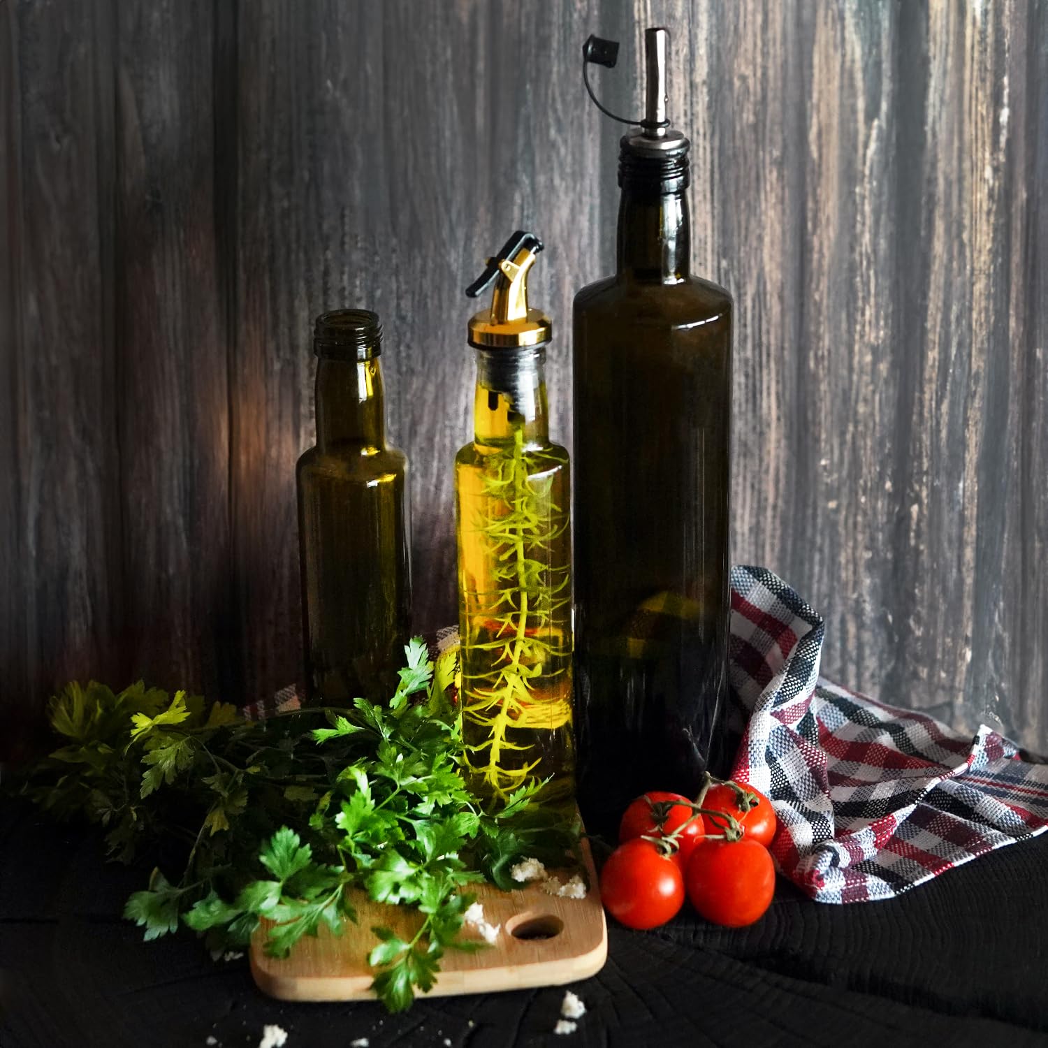 Botella de cristal de 750 ml, color verde oliva, botella de aceite, vinagre y botella multiusos, botella de cristal vacía para cocina, gastronomía (40 boquillas antigoteo)