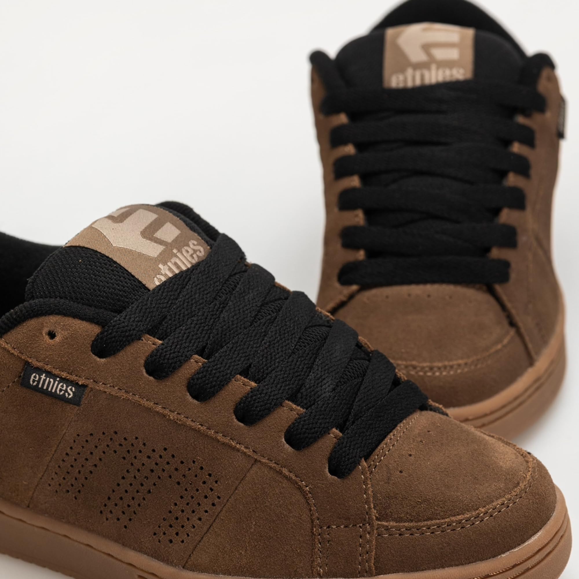 Etnies Kingpin - Clásico Skate Legendario, Cupsole Reforzada, sensación Acolchada, Zapatillas diarias