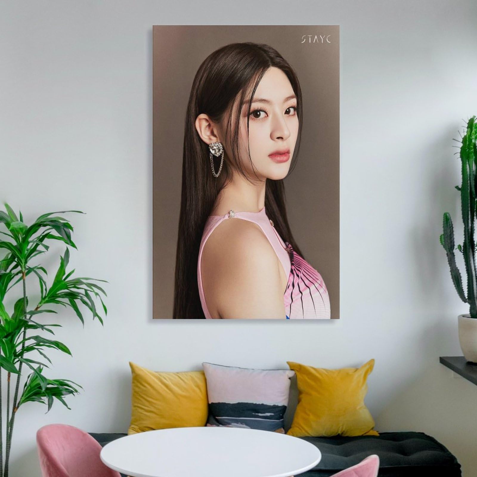 Amazon.co.jp: SEEUN セウン STAYC ステイシー Young Luv Com RUN2U