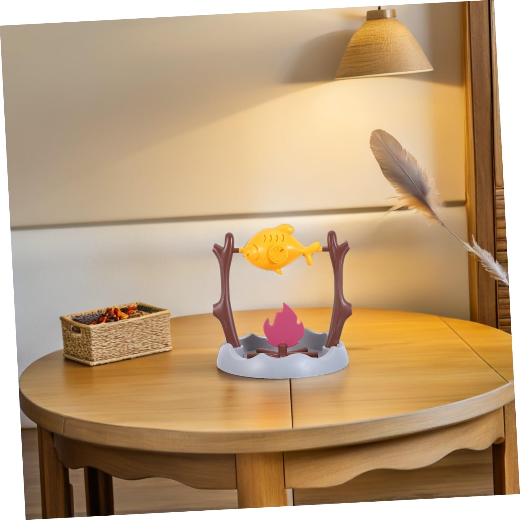 Alasum Interaktiver Katzenpuzzlespielzeug Leckerli Spender aus Abs mit Drehbarer Fleischform für Indoor Kontrollierte Portionierung und Visuelle Beschäftigung