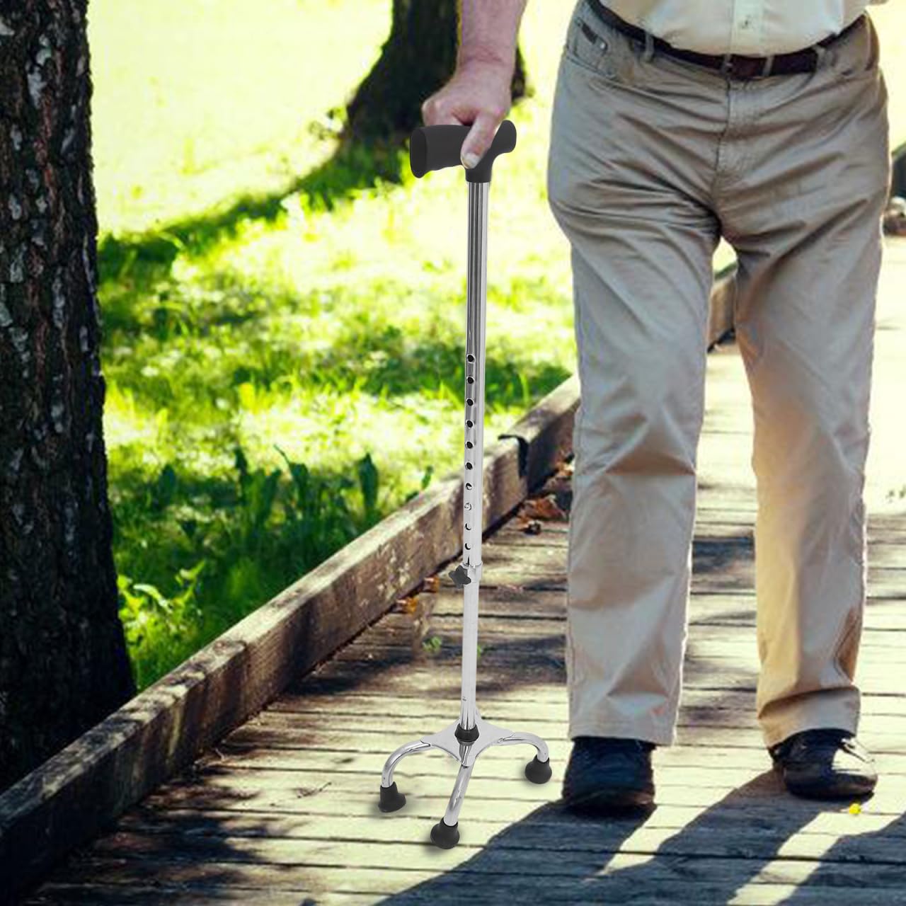 Didiseaon Stampelle ergonomiche antiscivolo con base piatta a quattro punte in acciaio inox per uso interno per anziani e individui con difficoltà di mobilità