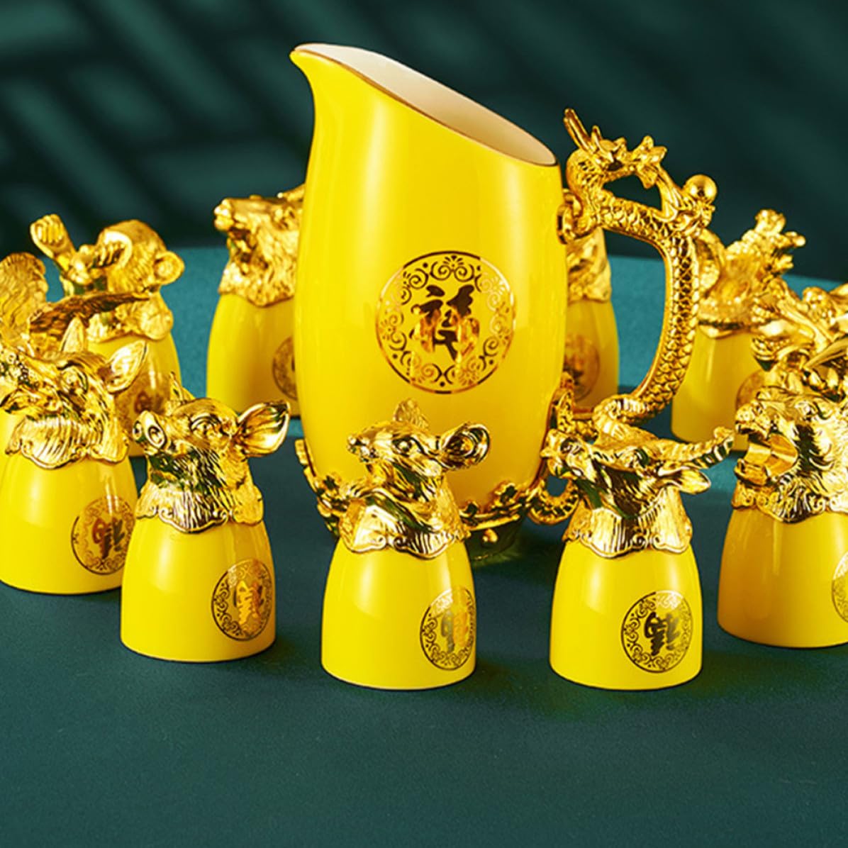 DECHOUS Set di Bicchieri da Vino Bianco in Porcellana Decanter, Design Raffinato e Unico Animali dello Zodiaco Cinese, Resistente e Decorativo per Bar e Hotel