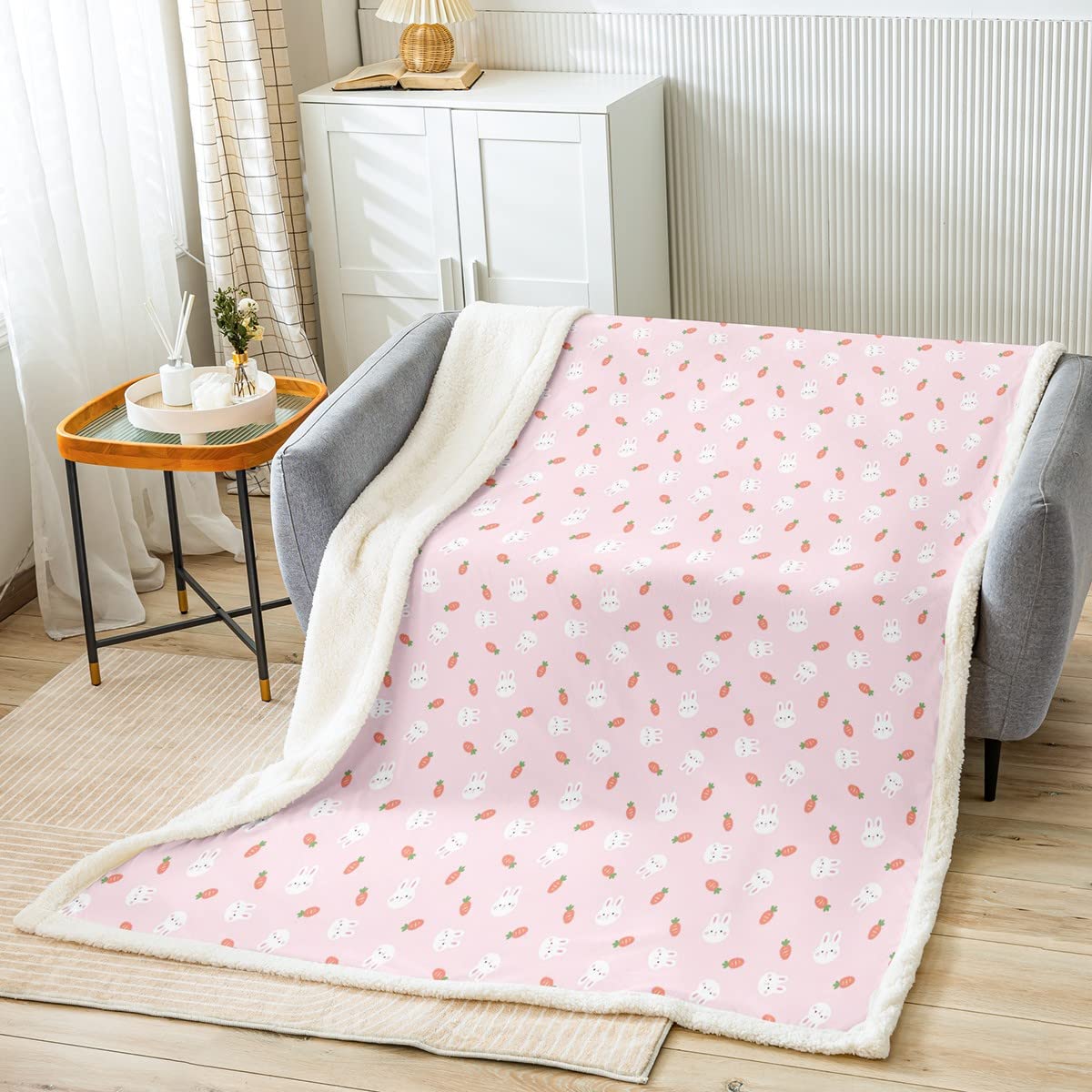 Coperta per bambini, motivo: coniglietti in sherpa, per bambini, coniglietti, carote, per bambini, ragazzi, ragazze, animali kawaii, per divano letto, bella rosa, 200 x 201 cm